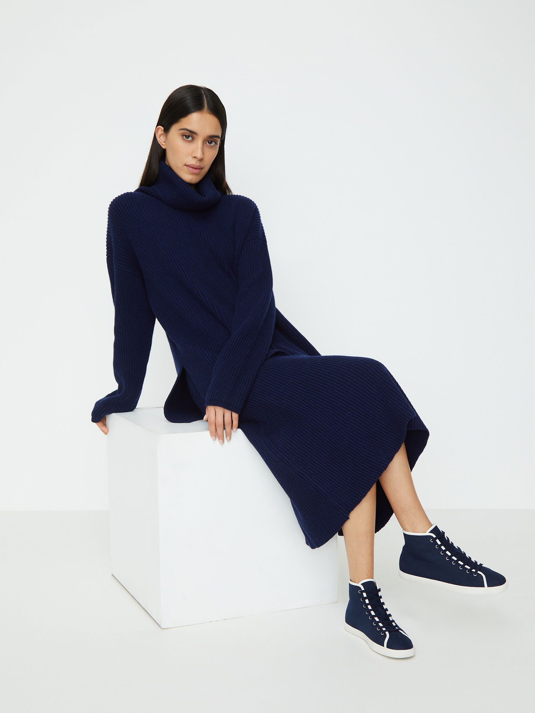 Юбка из шерсти мериноса / Merino wool midi skirt