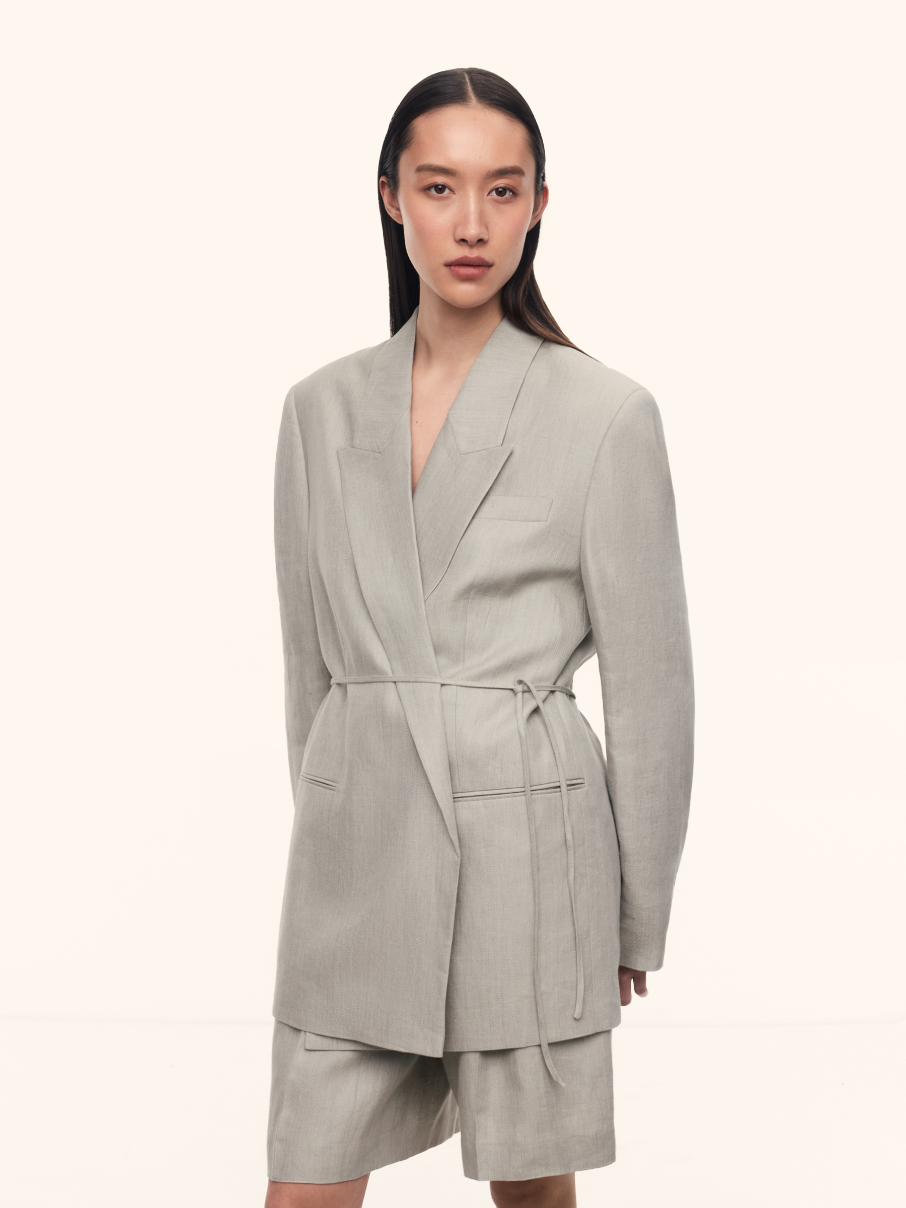 Жакет льняной с поясом