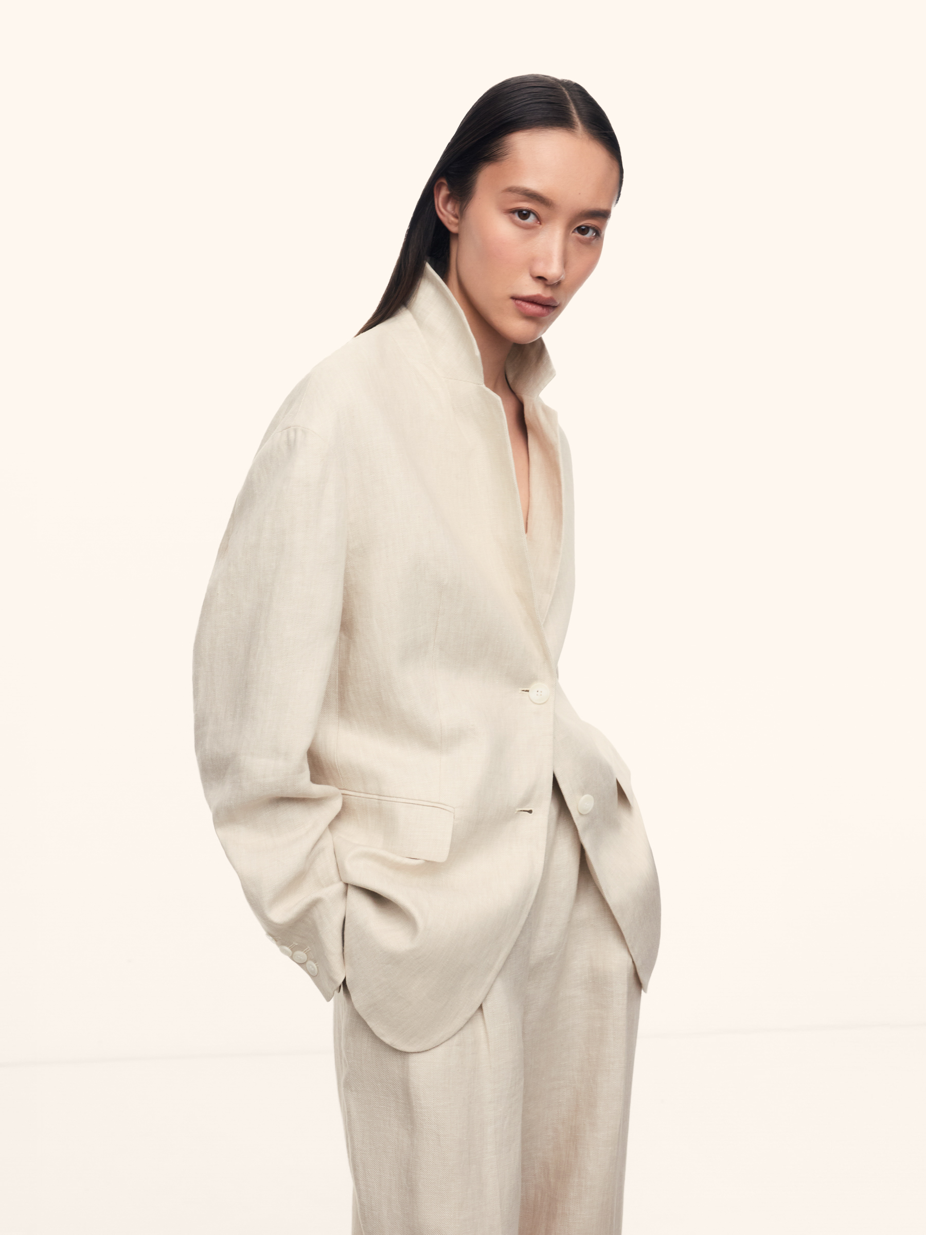 Жакет из плотного льна