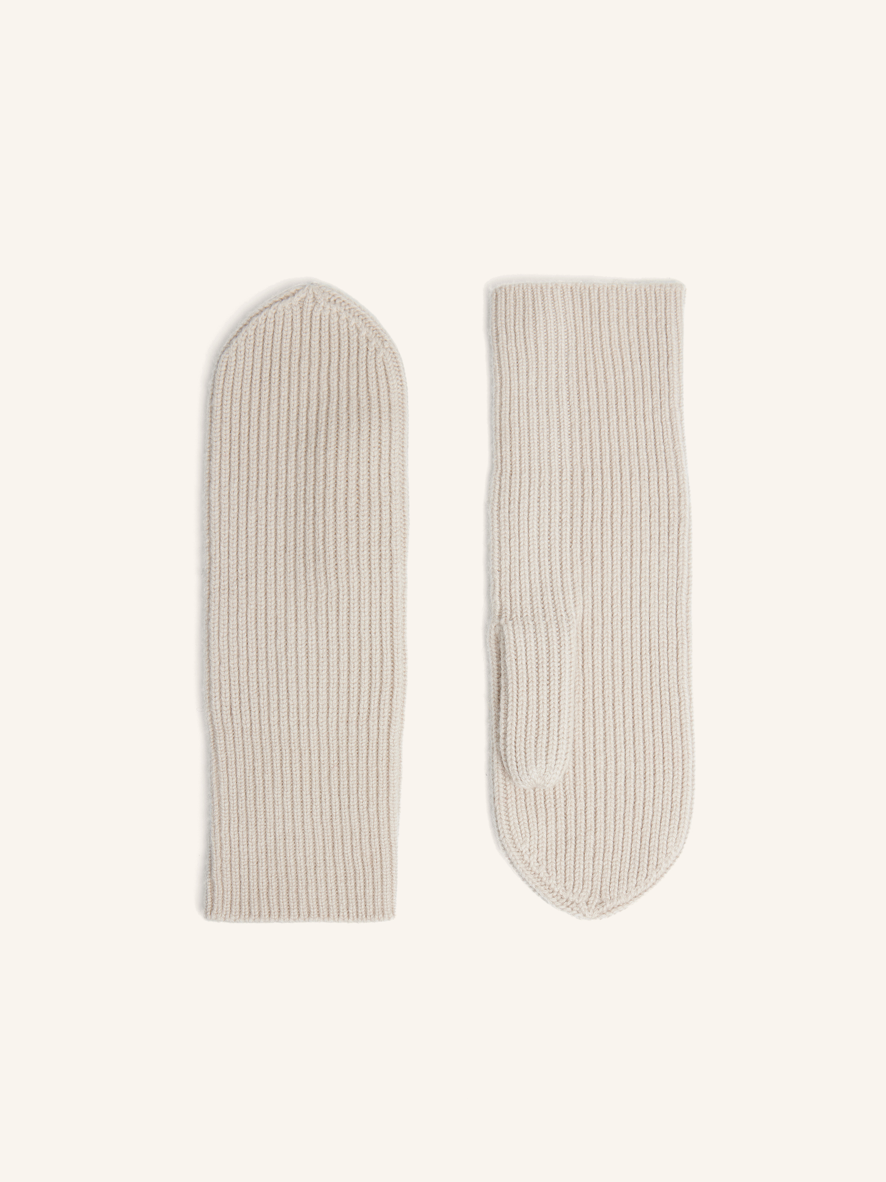 Варежки из кашемира