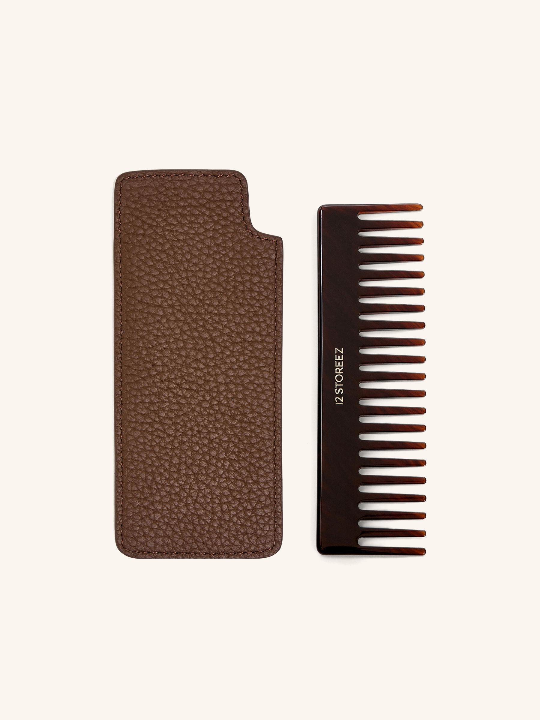 Гребешок в чехле