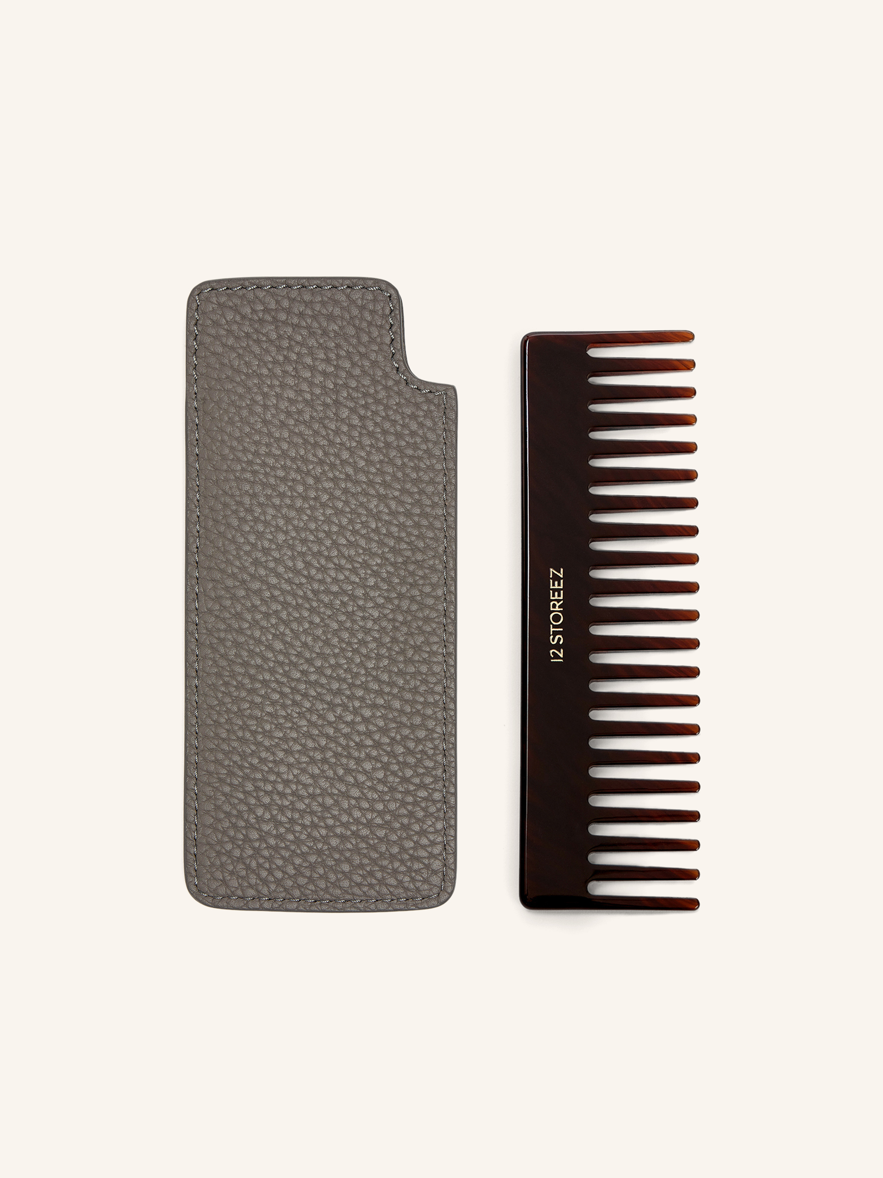 Гребешок в чехле