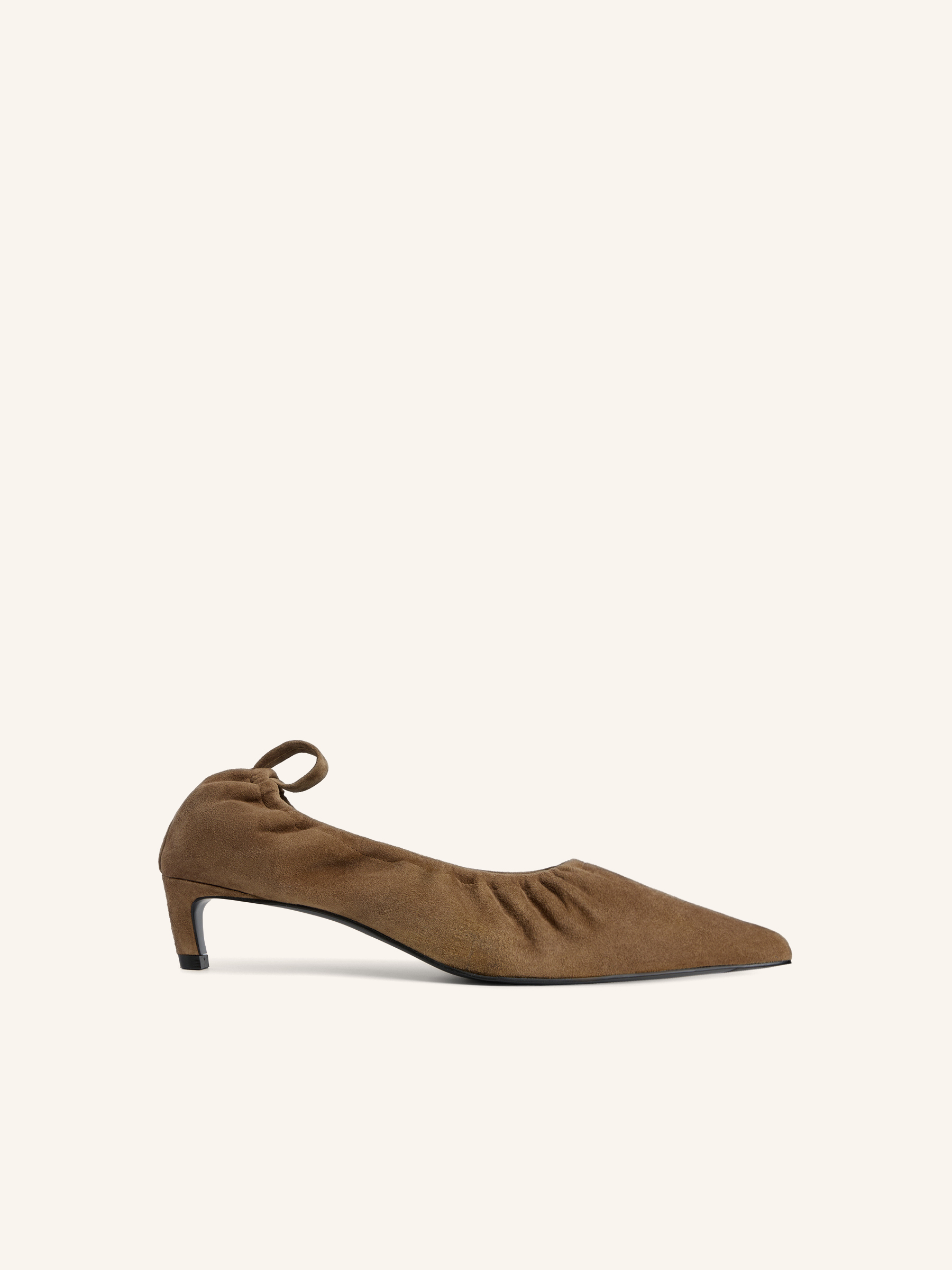 Лодочки из мягкой замши