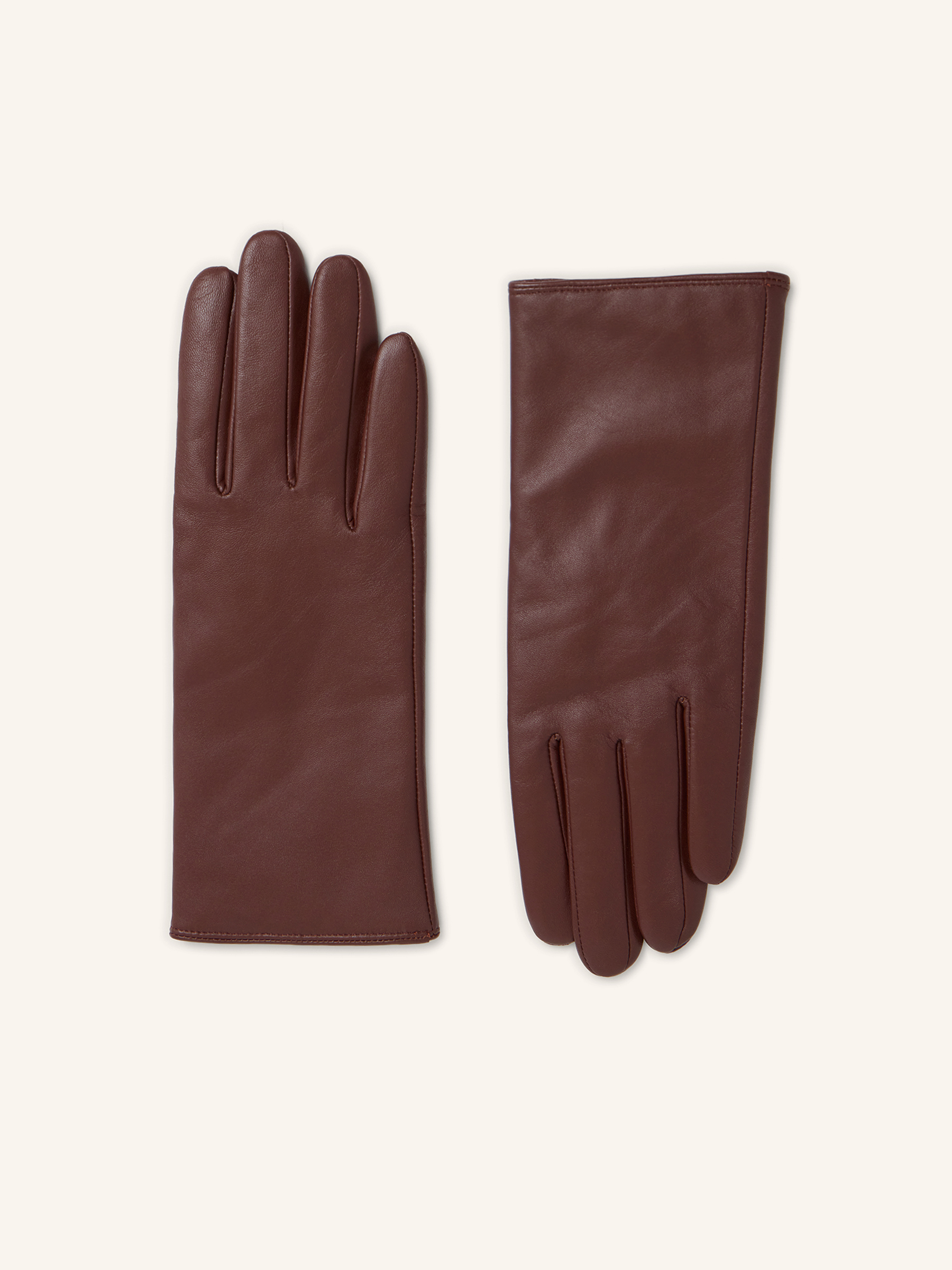 Перчатки из кожи