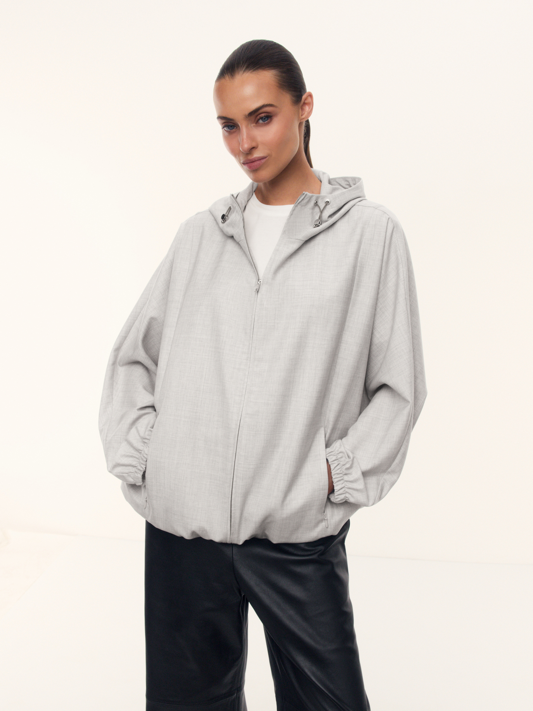 Ветровка из шерсти