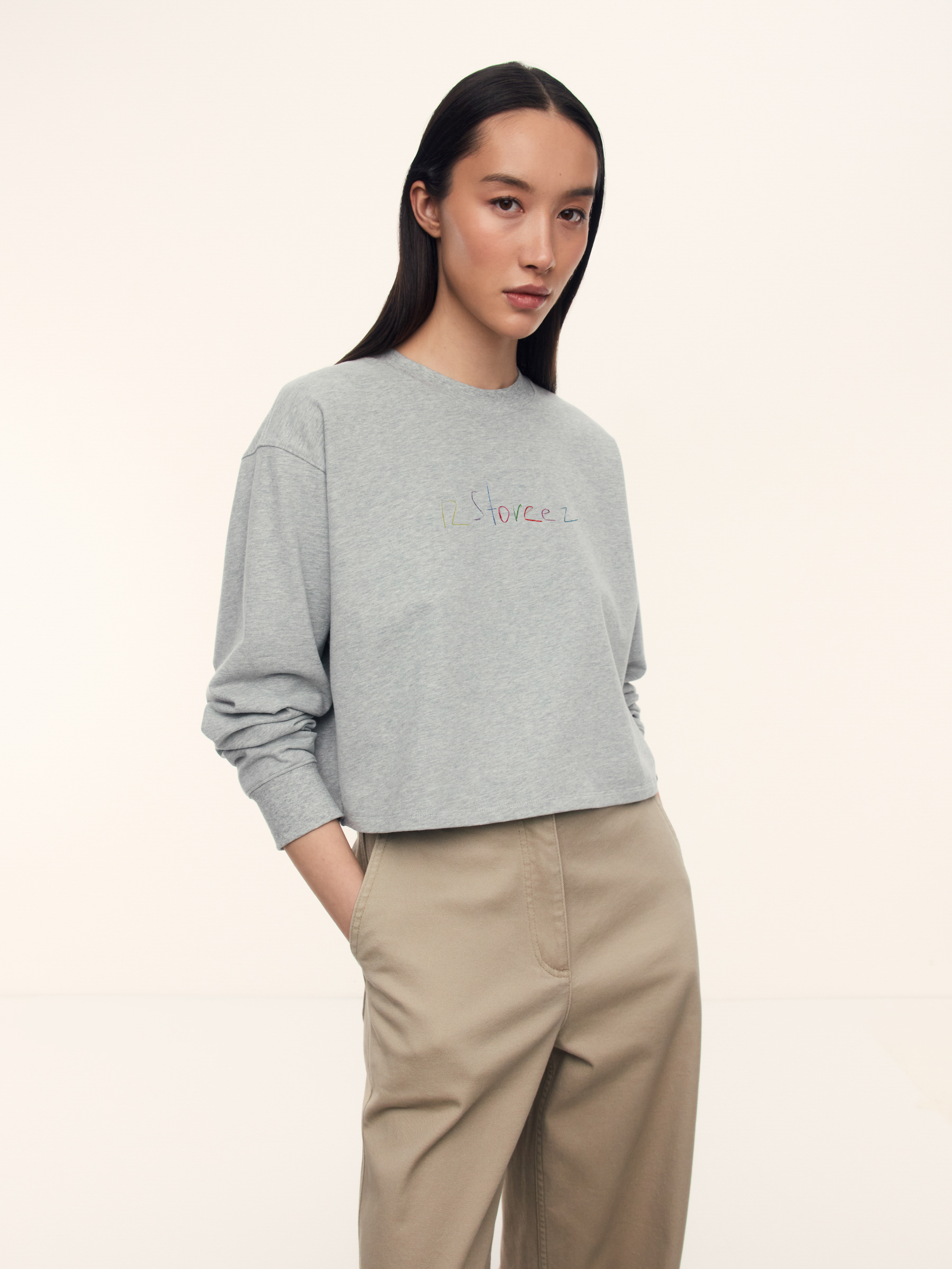 Свитшот укороченный