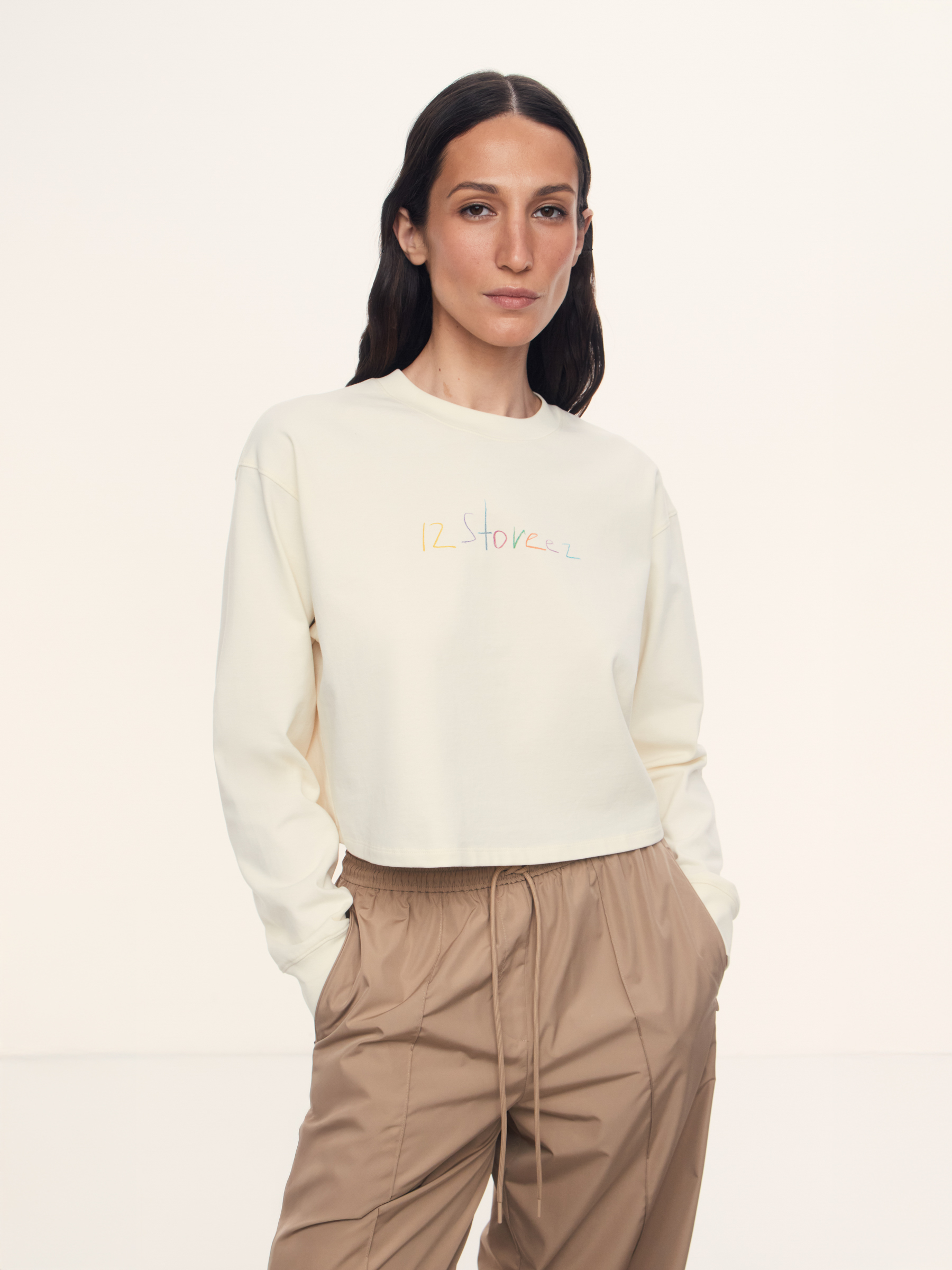 Свитшот укороченный