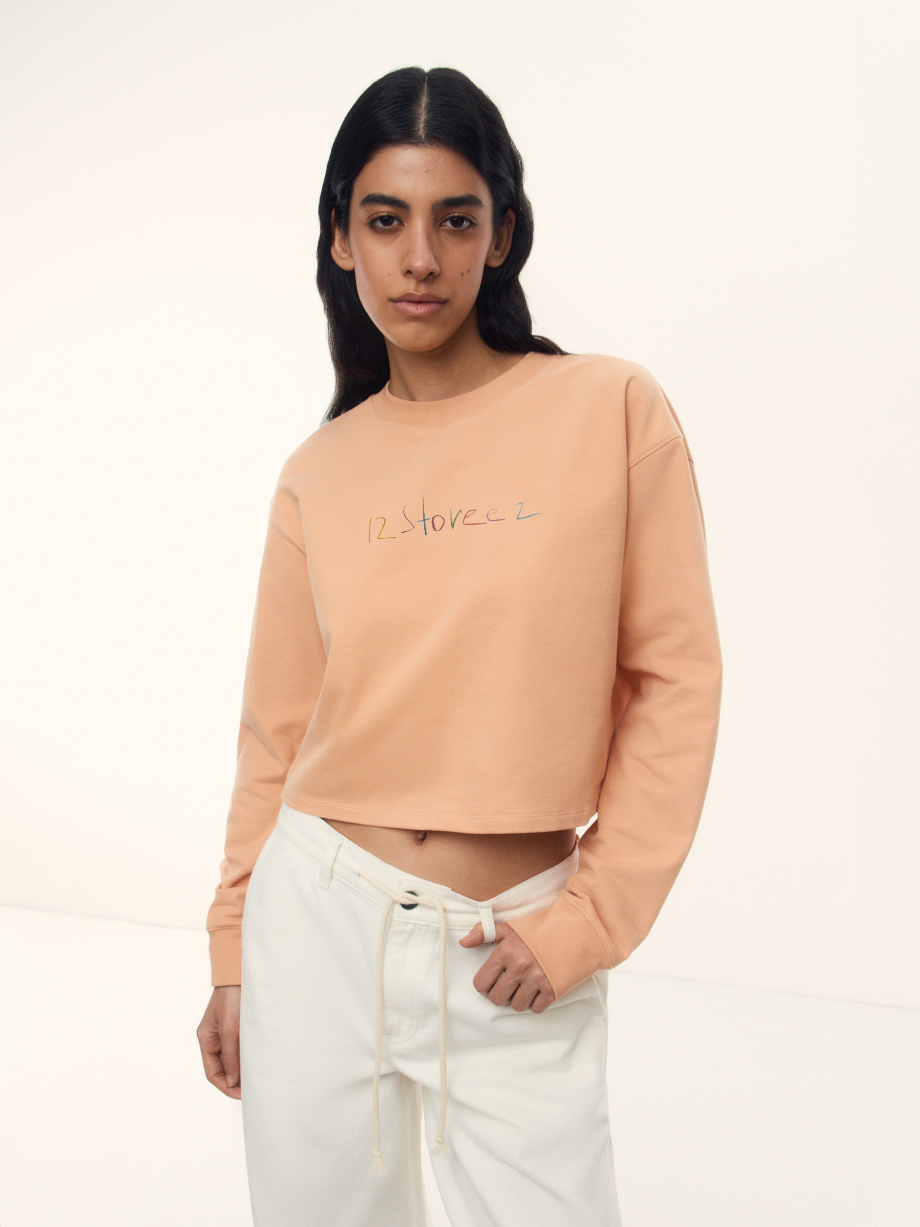 Свитшот укороченный