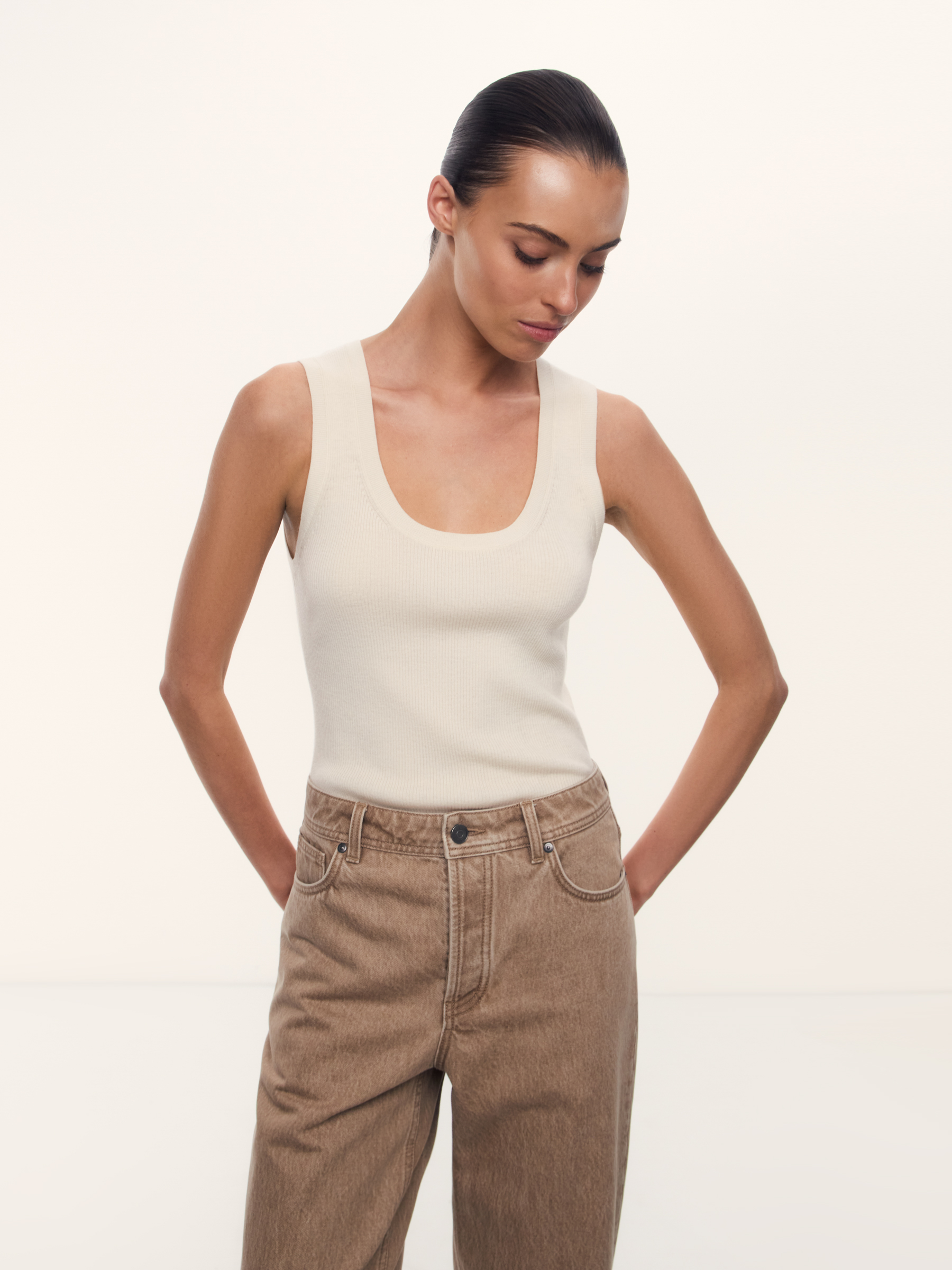 Топ из тонкой шерсти мериноса