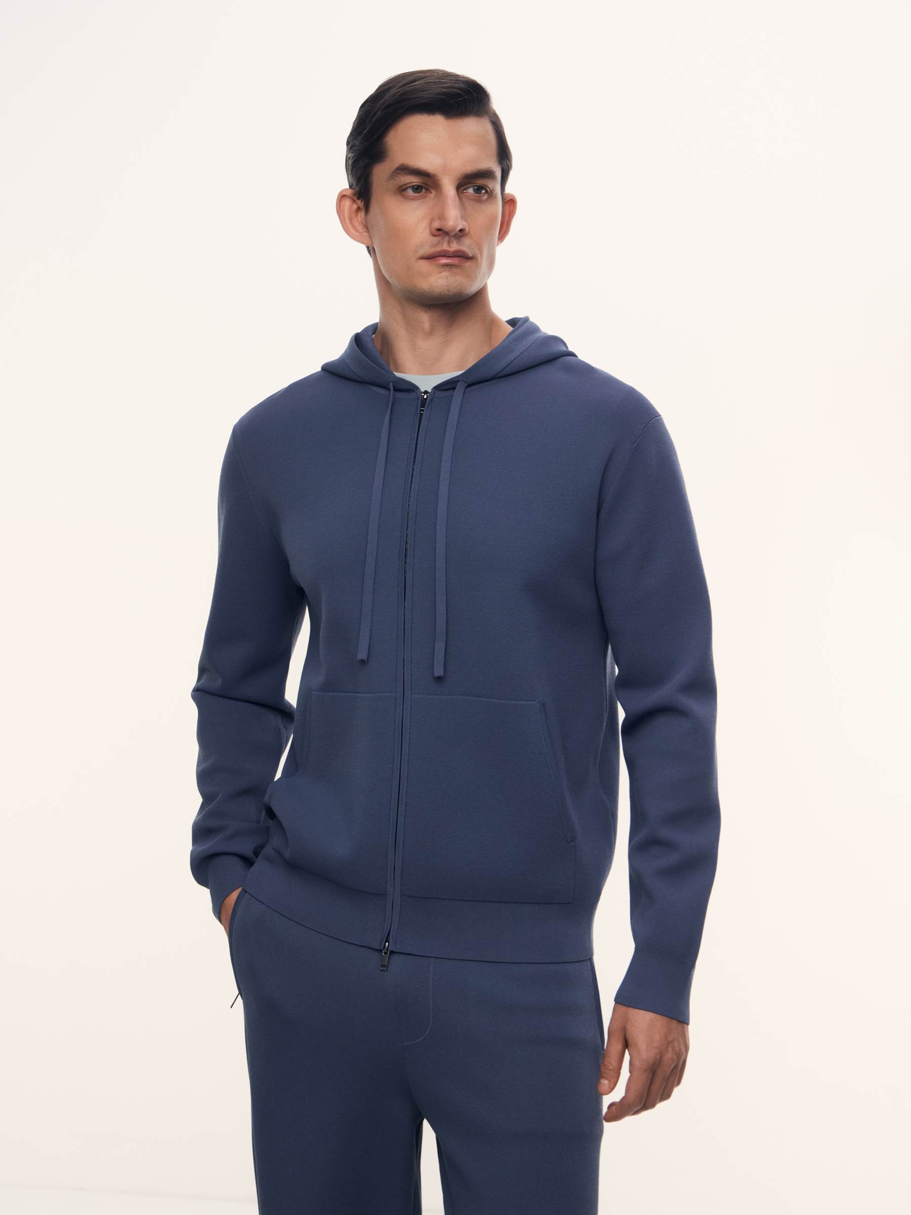 Толстовка Dacha