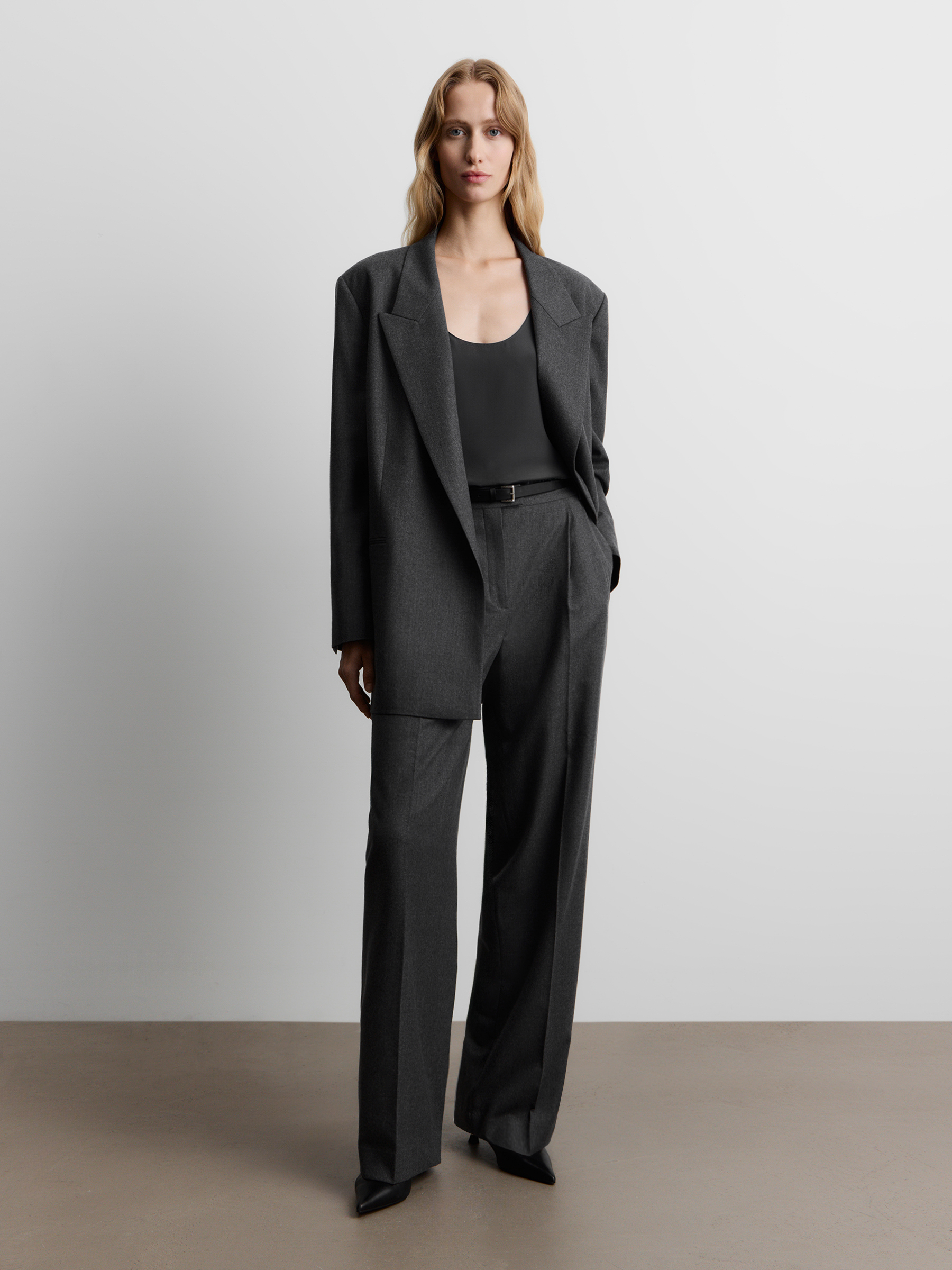 Брюки из тонкой шерсти