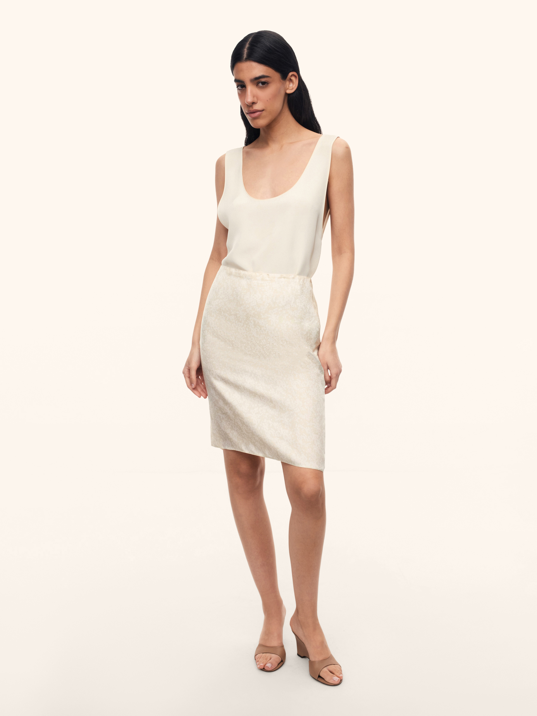 Юбка из шелка