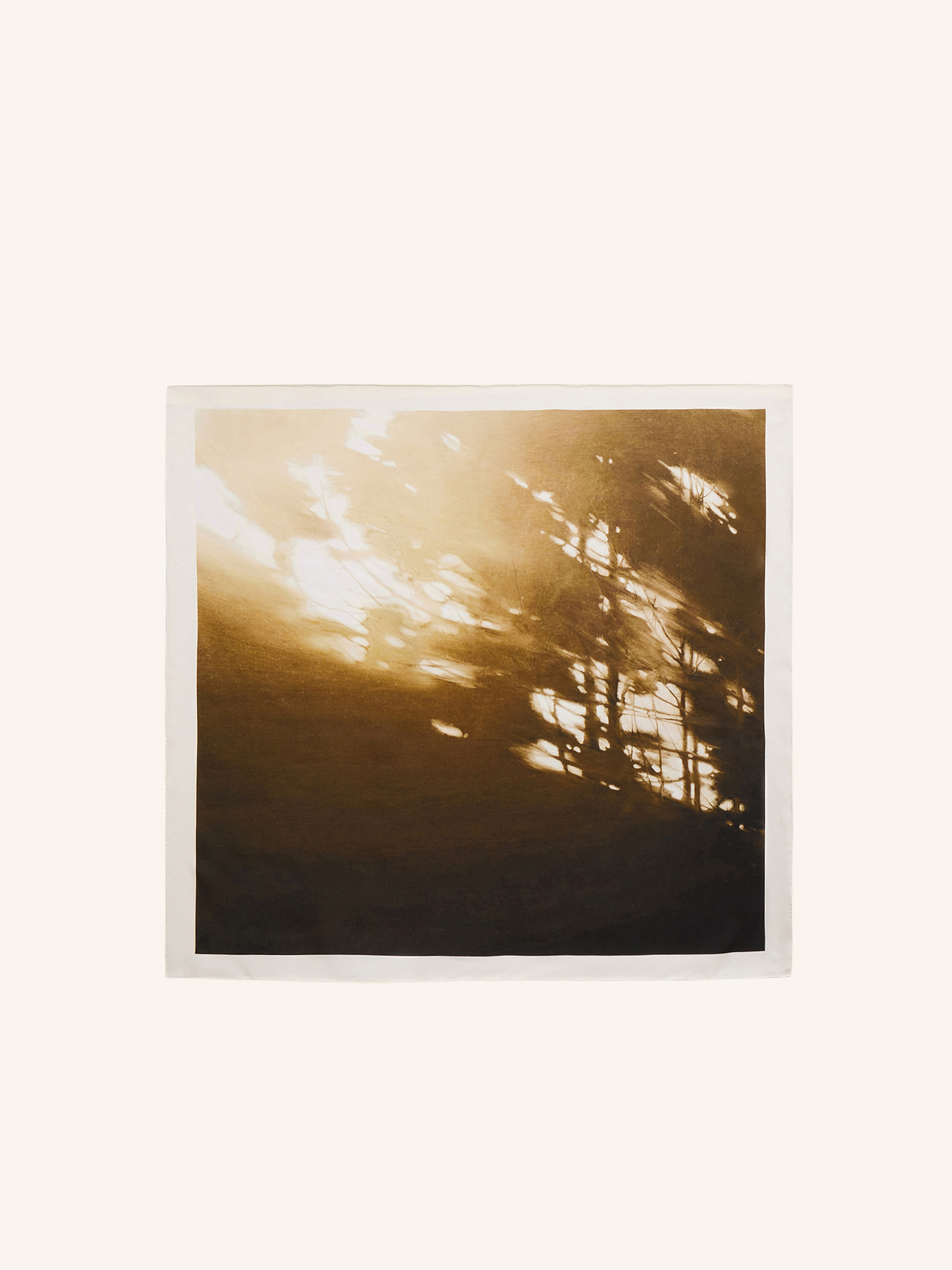 Платок 12 STOREEZ x Cosmoscow из шелка Mulberry