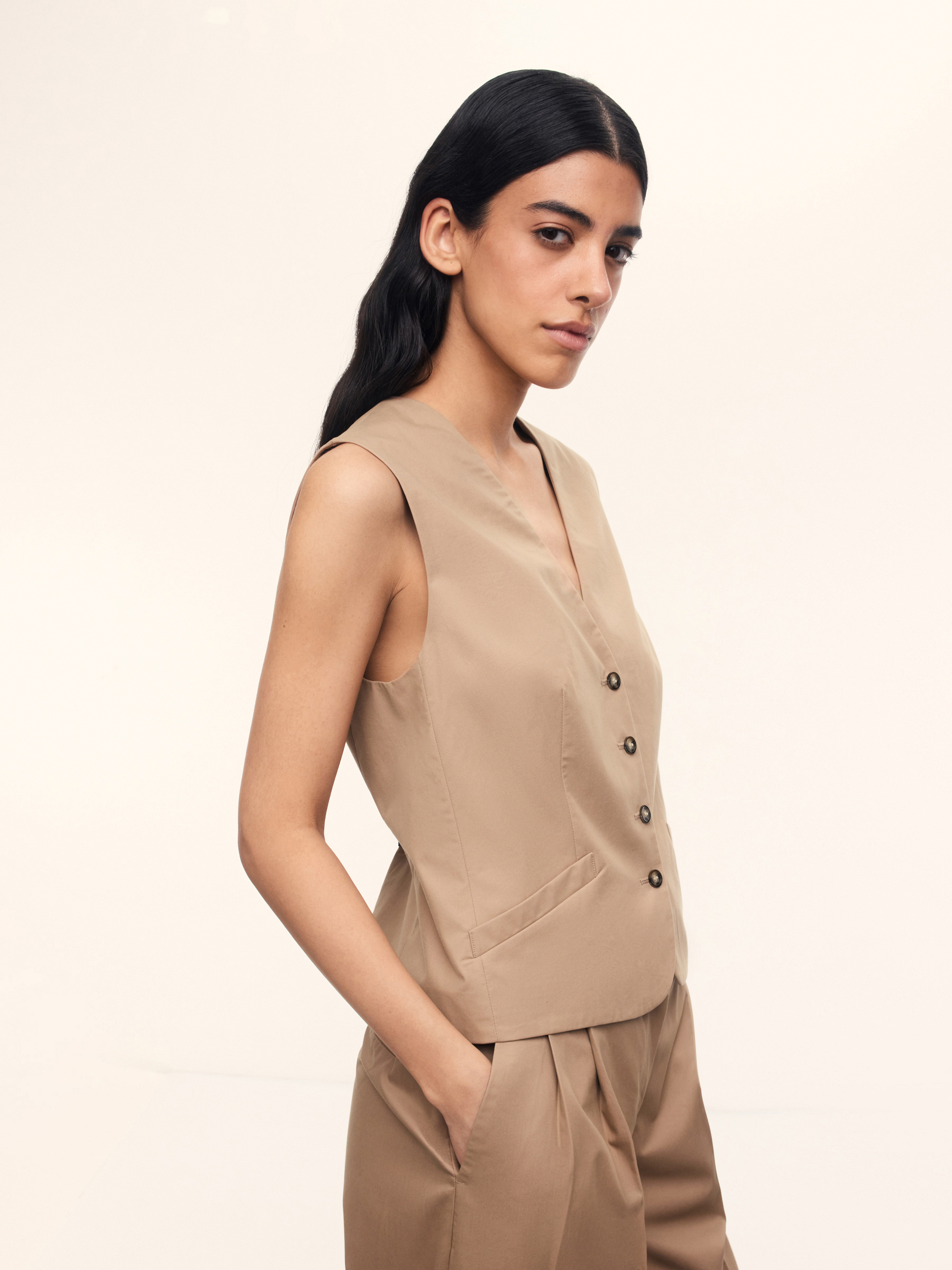 Жилет из хлопка и лиоцелла