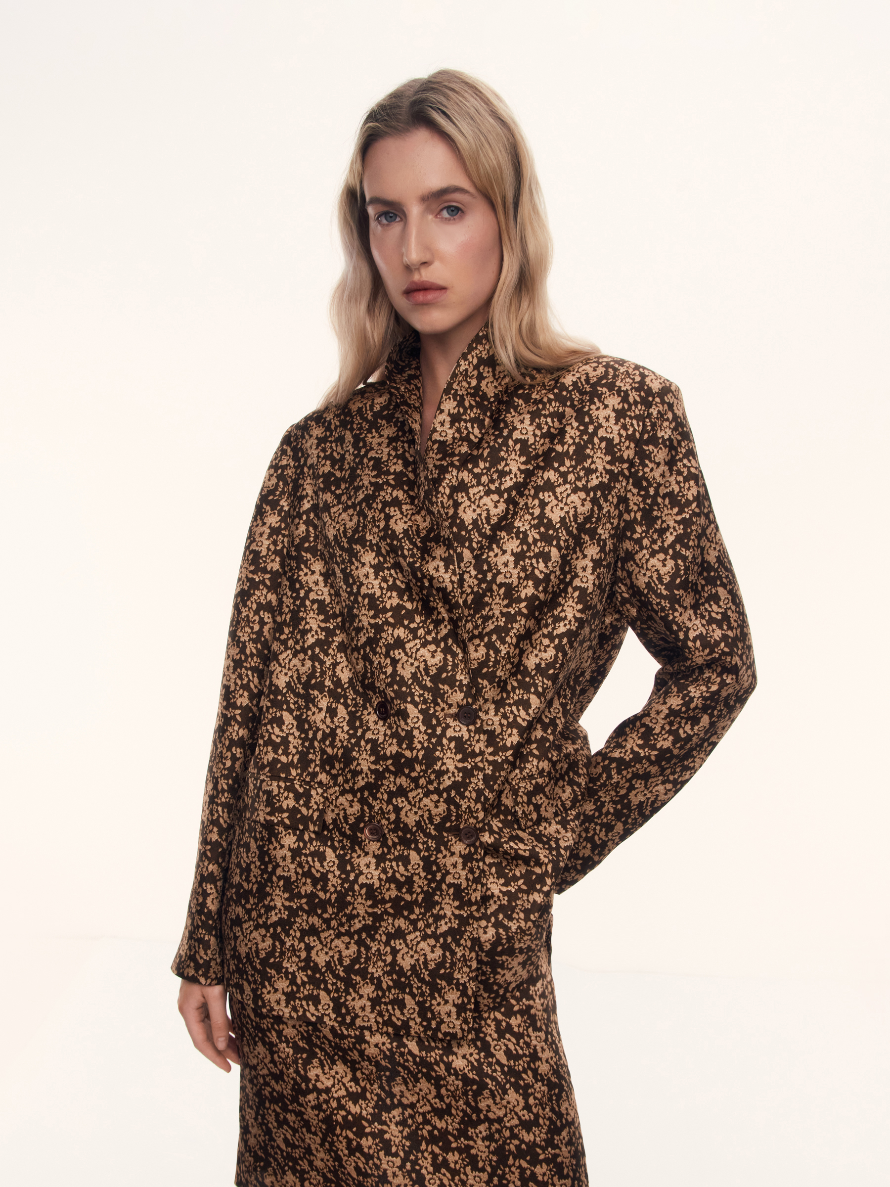 Жакет из шелка