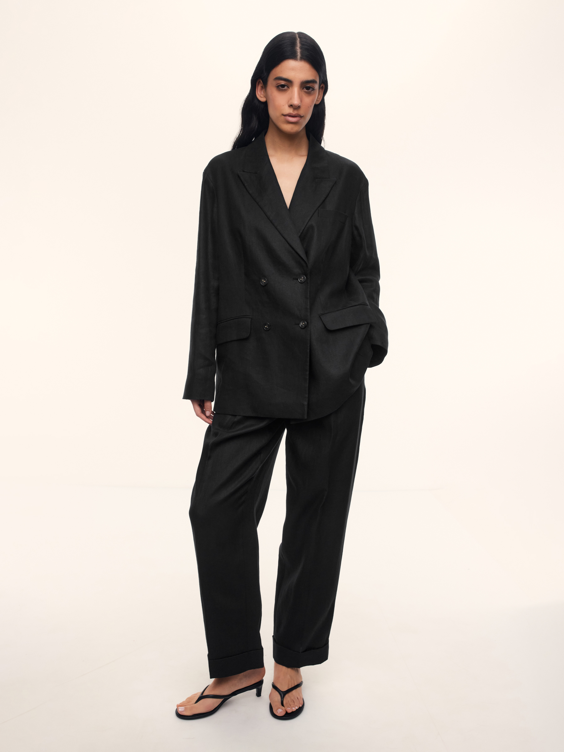 Брюки из плотного льна