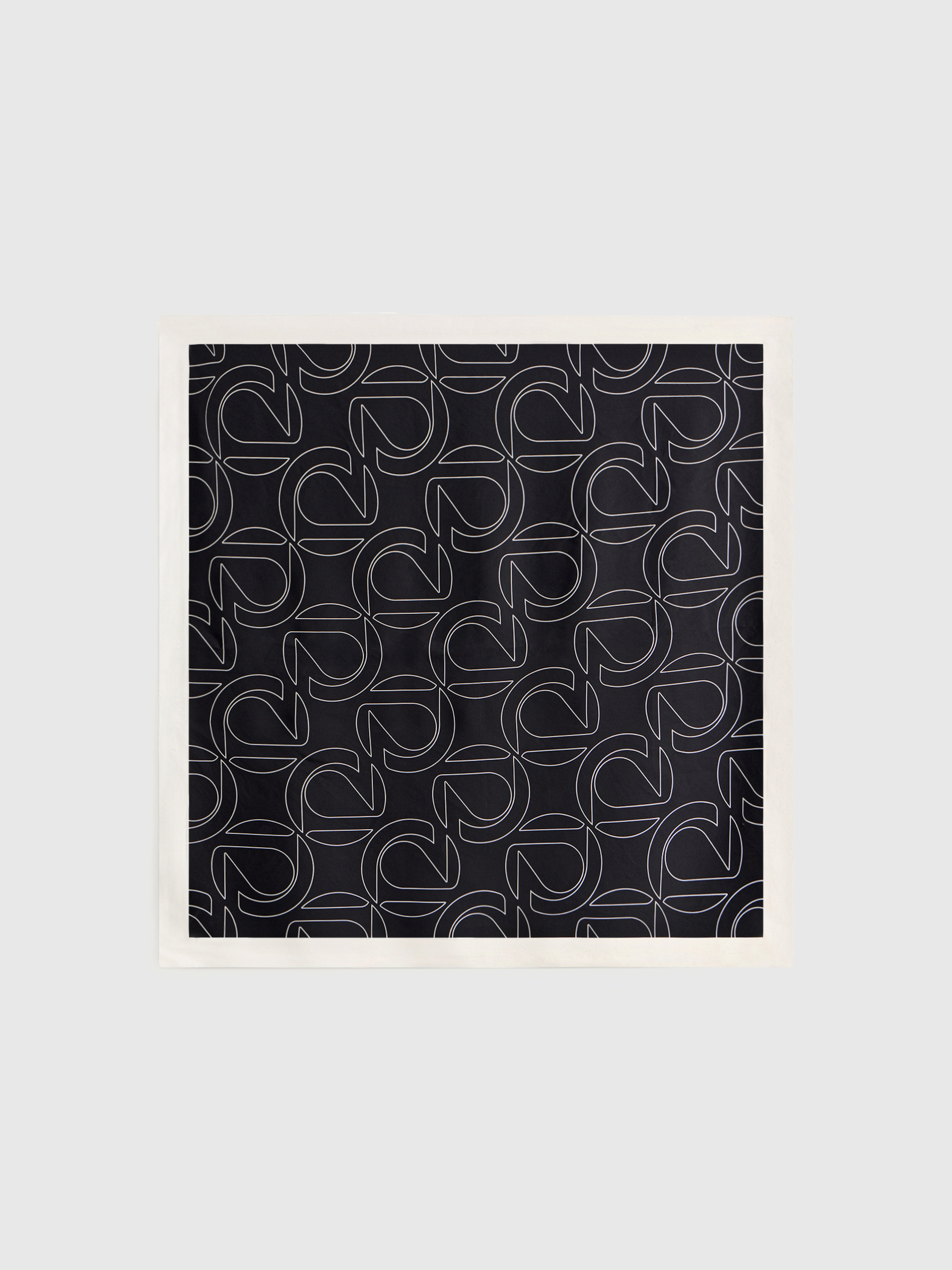 Платок из шелка