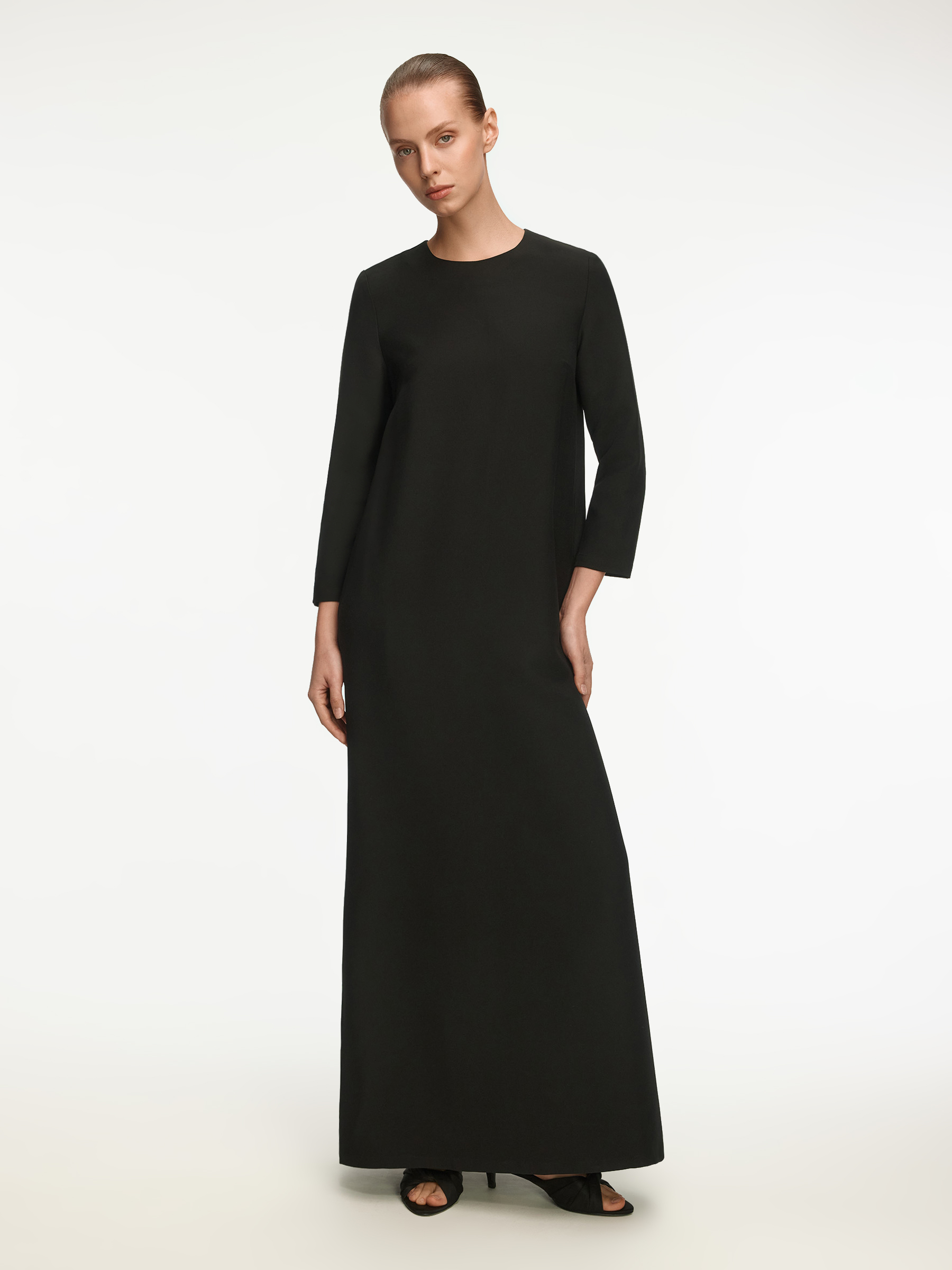 Платье из тонкой шерсти и шелка