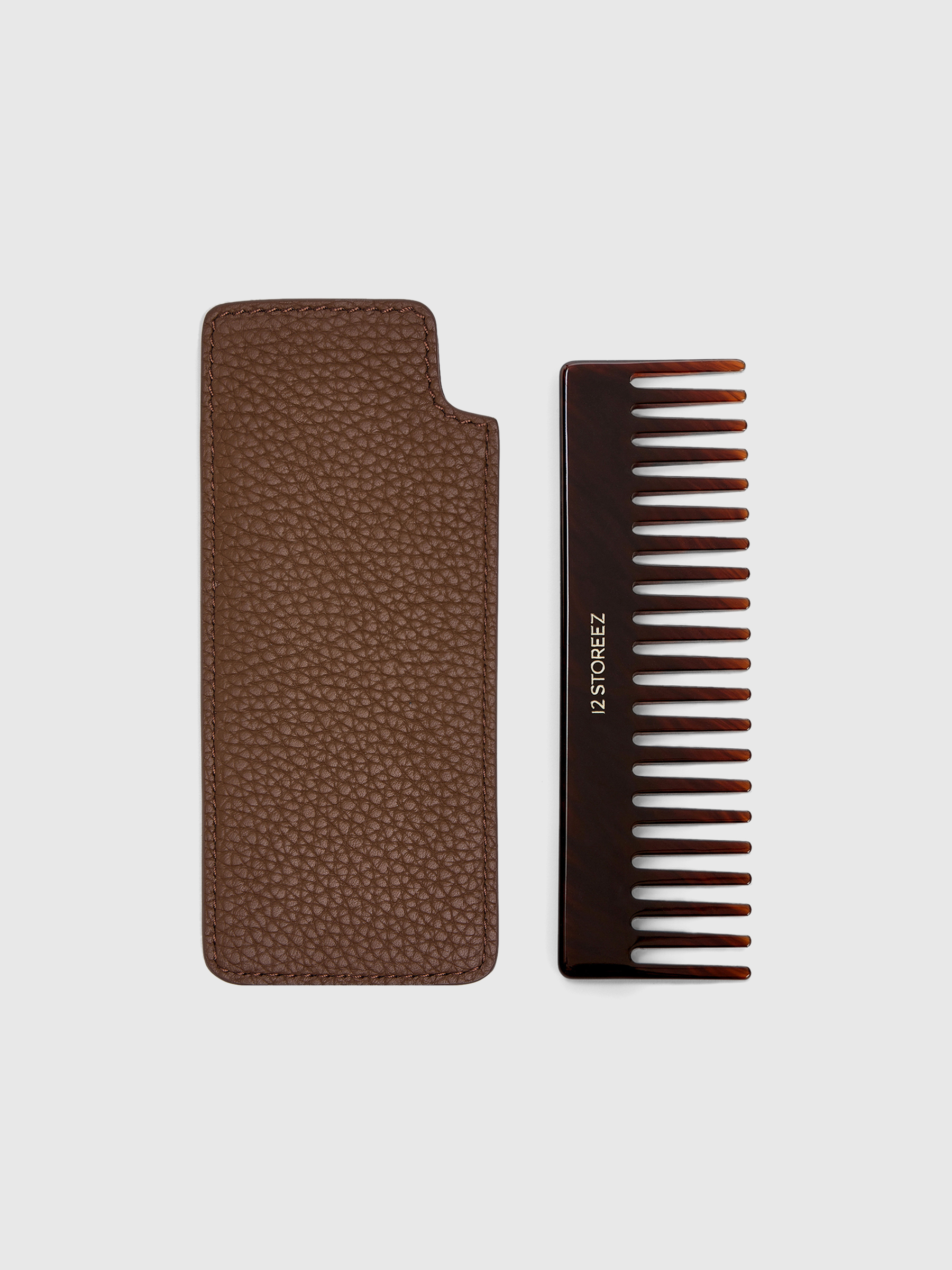 Гребешок в чехле