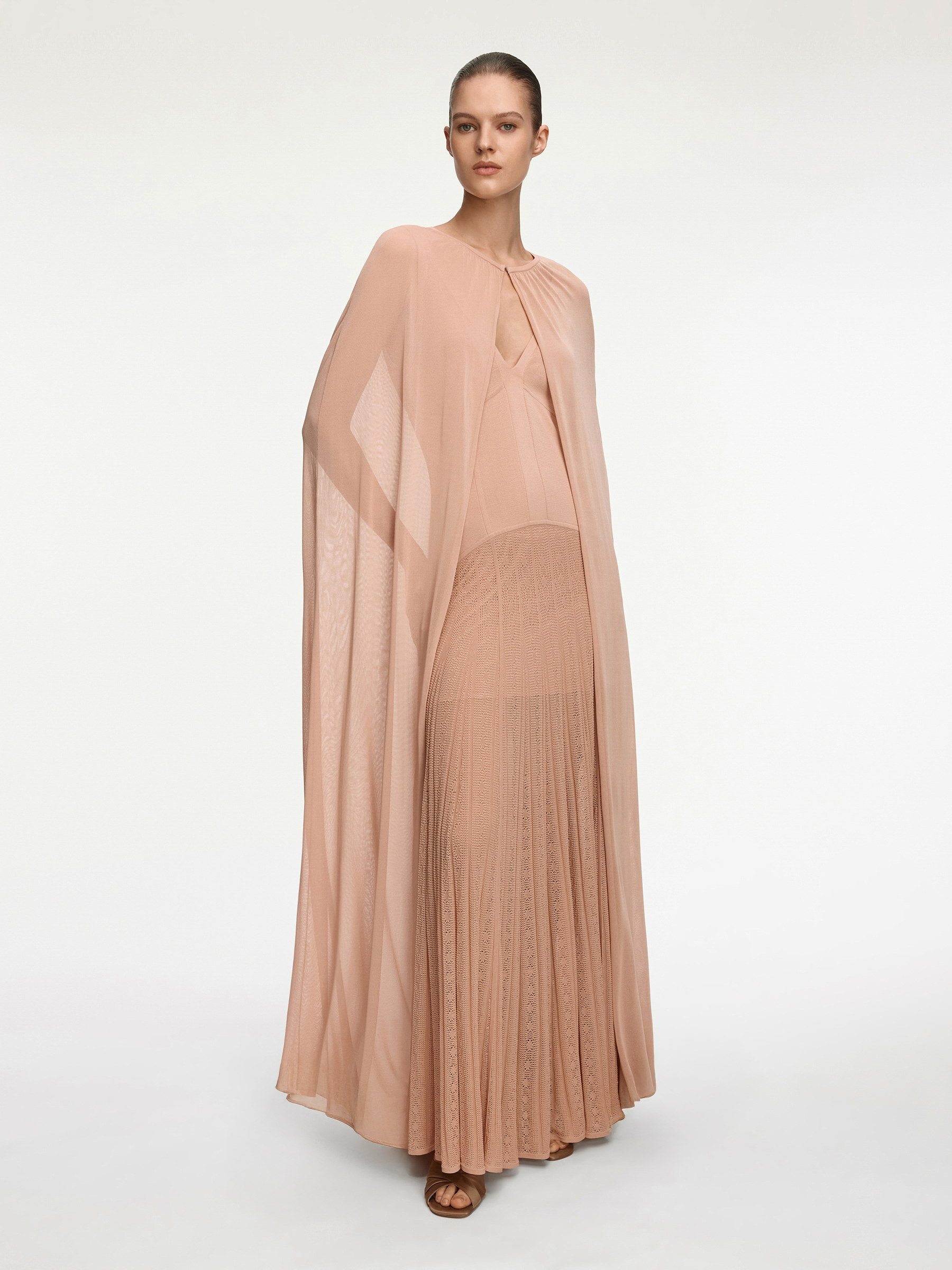 Платье Rare Rose с кейпом