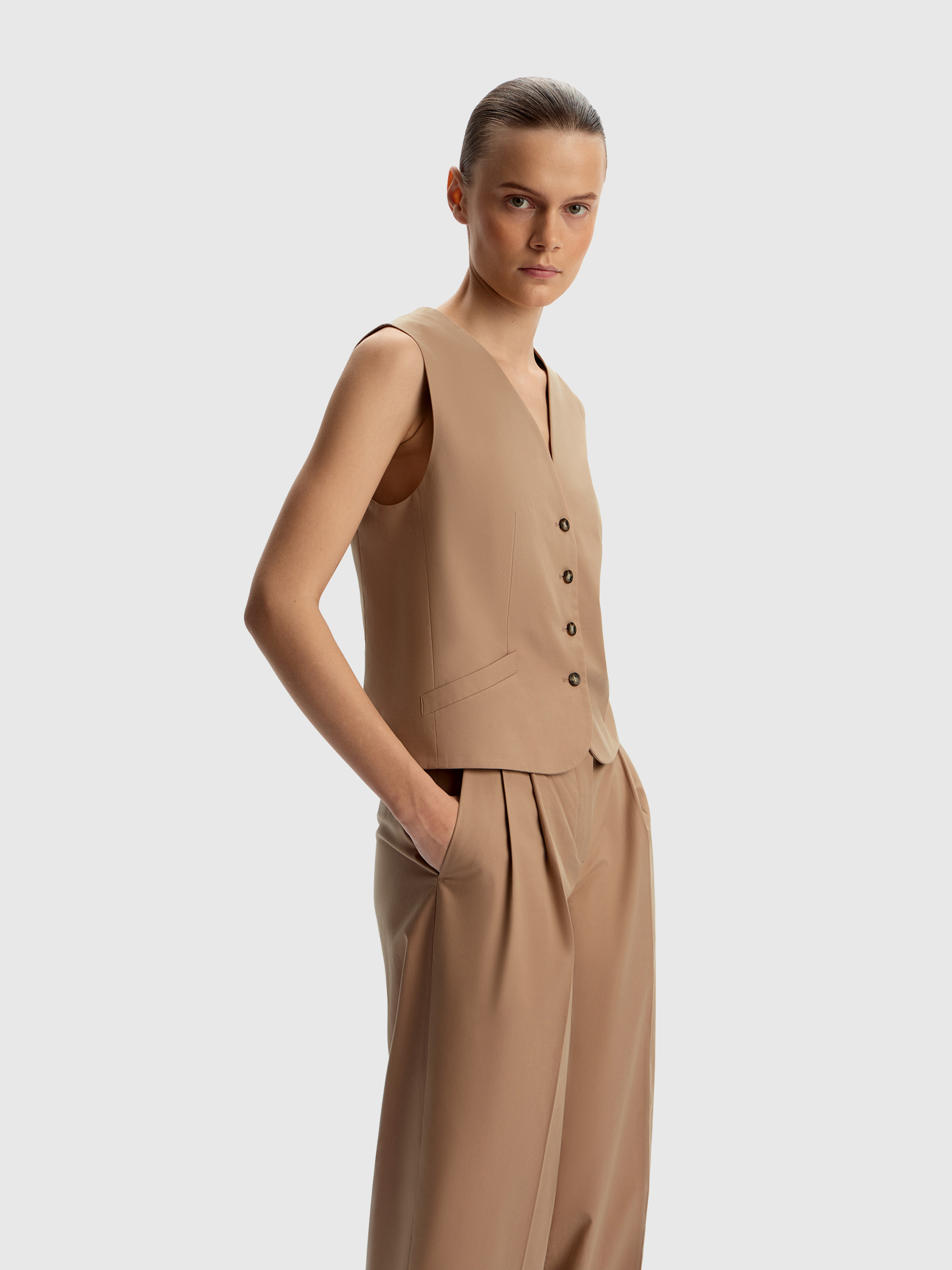 Жилет из хлопка и лиоцелла