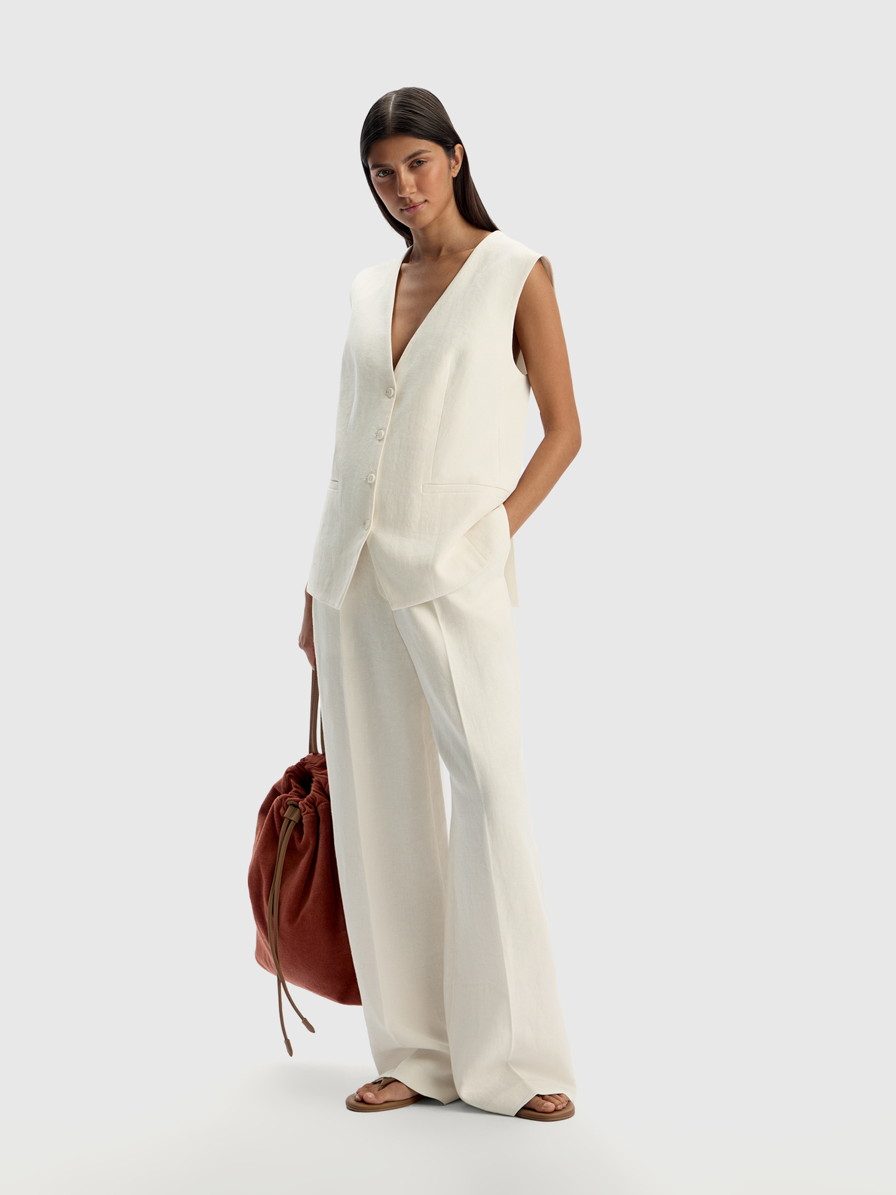 Брюки из костюмного льна