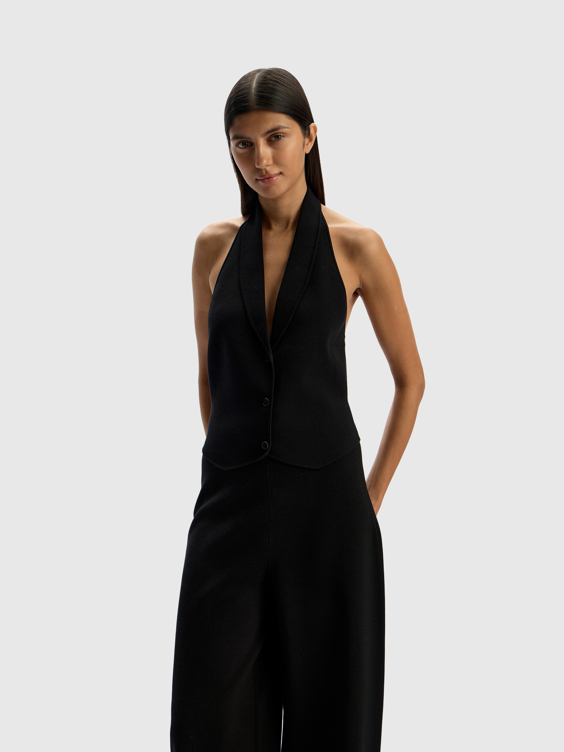 Жилет с открытой спиной