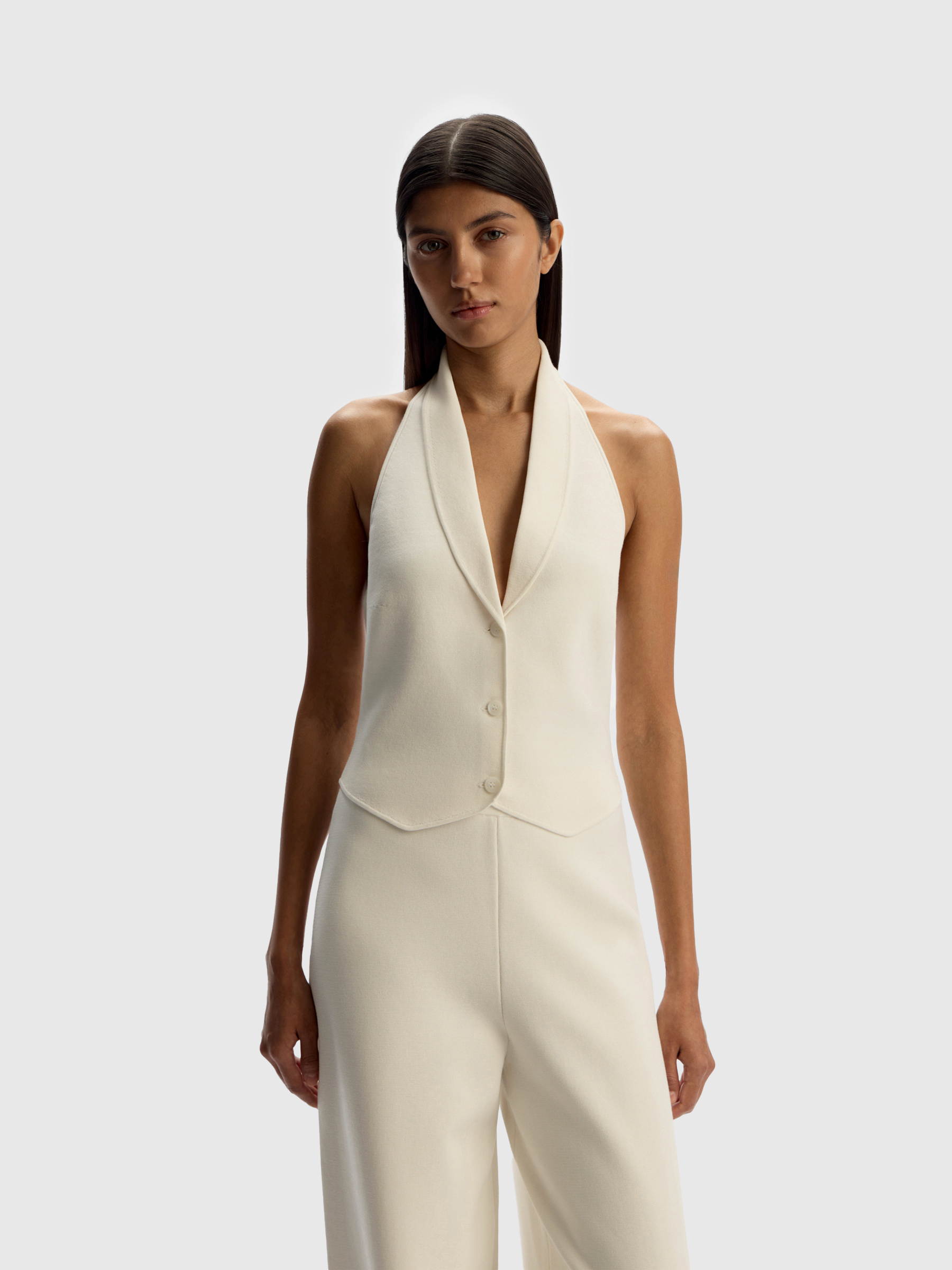 Жилет с открытой спиной