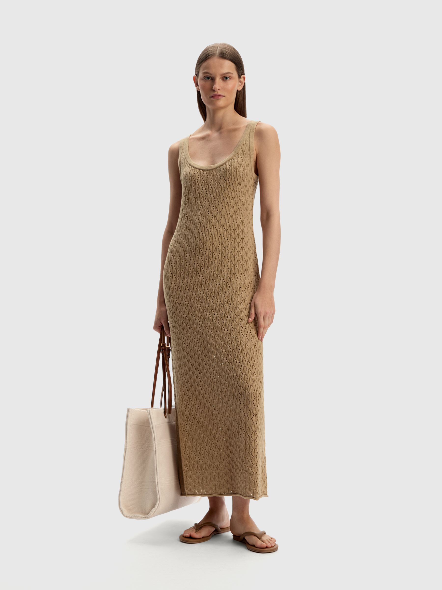 Платье из ажурного трикотажа