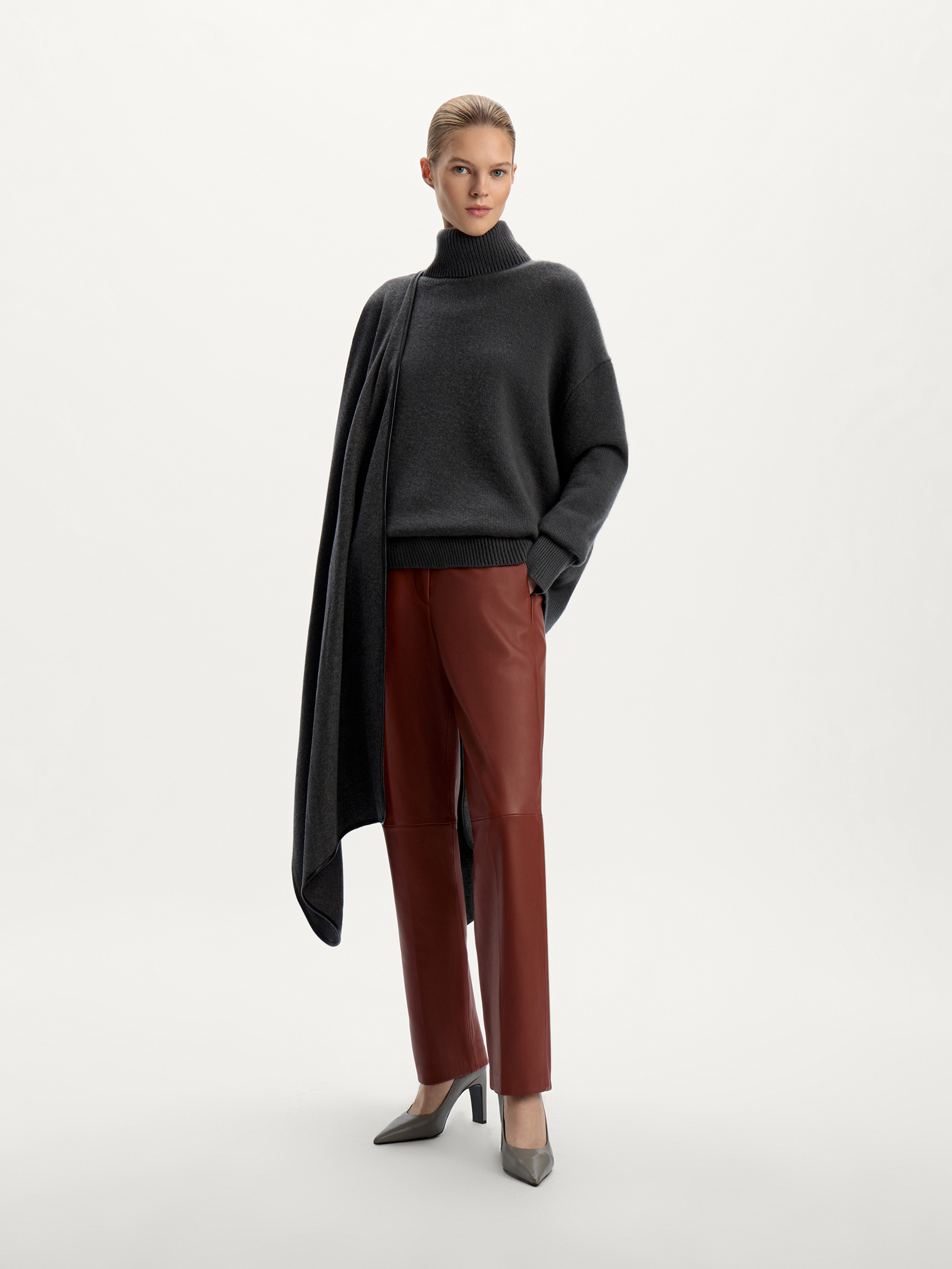 Брюки Sleek из кожи