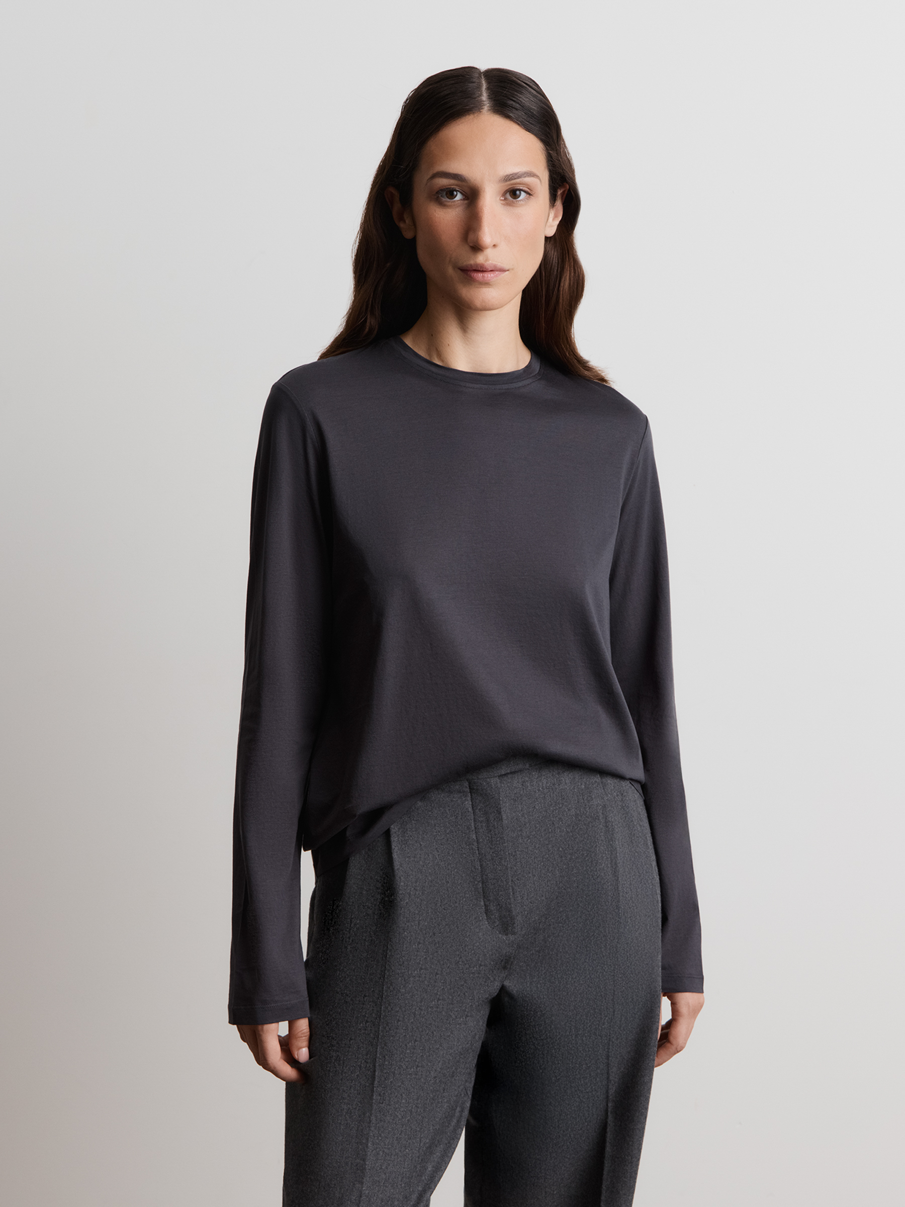 Лонгслив из тонкого хлопка