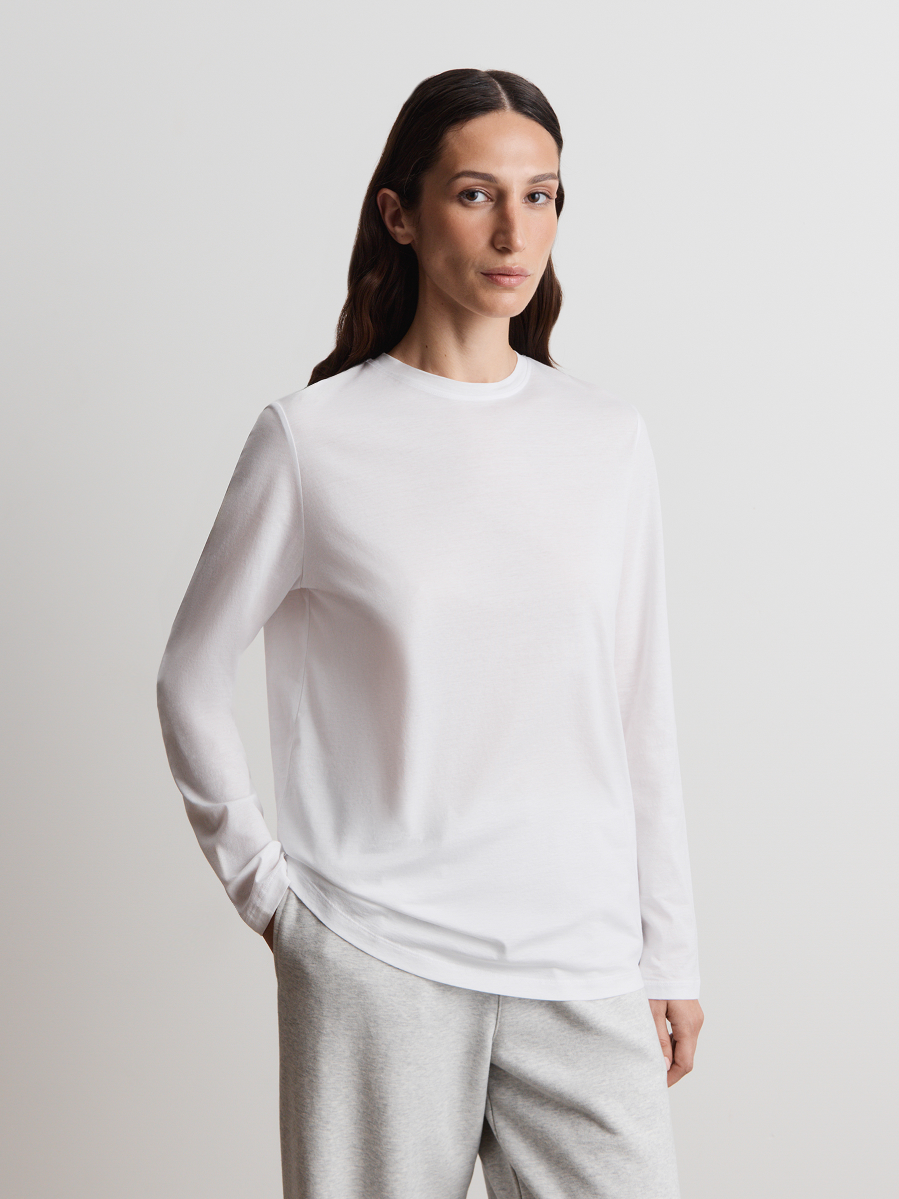 Лонгслив из тонкого хлопка