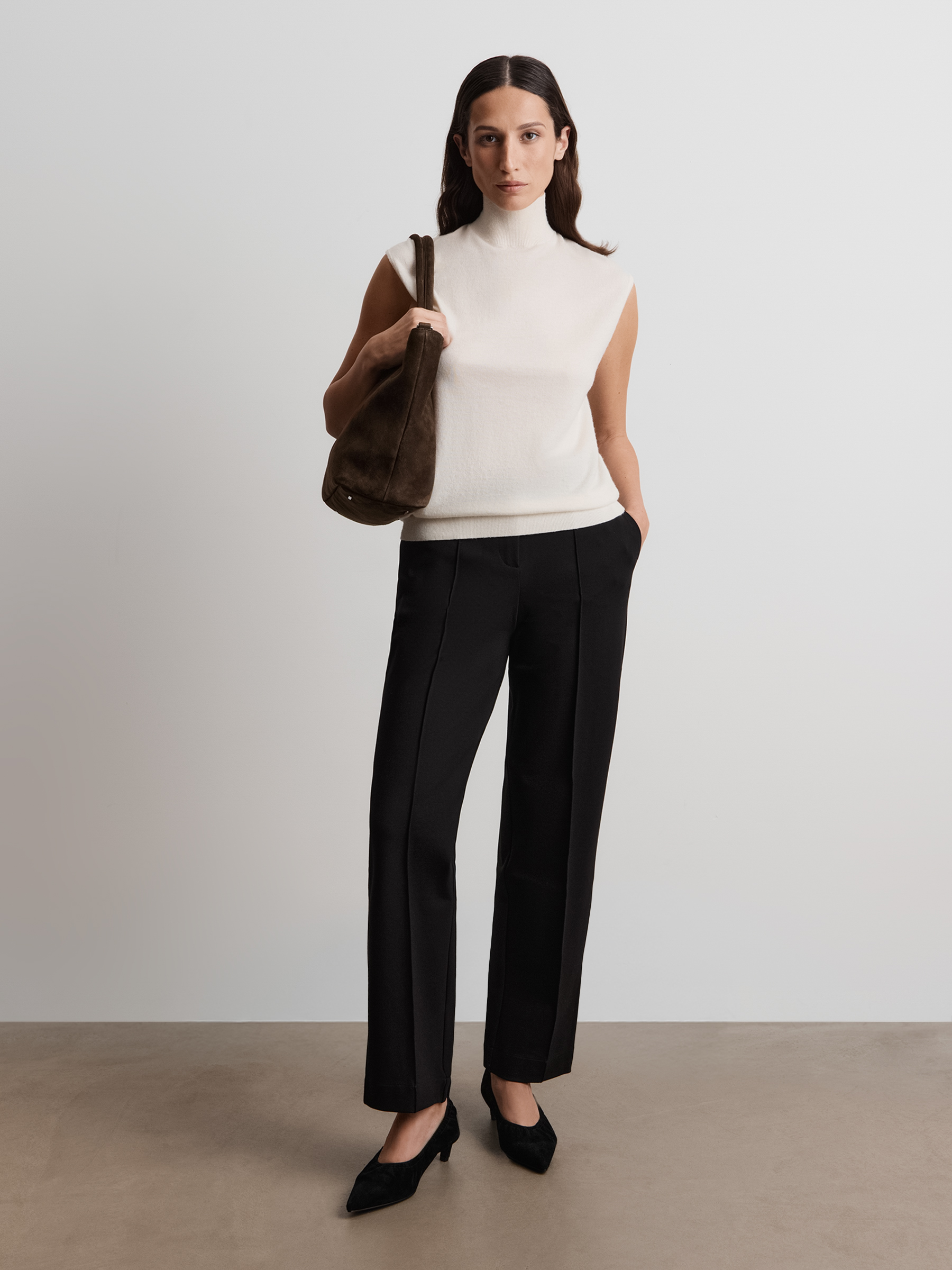 Брюки из трикотажа