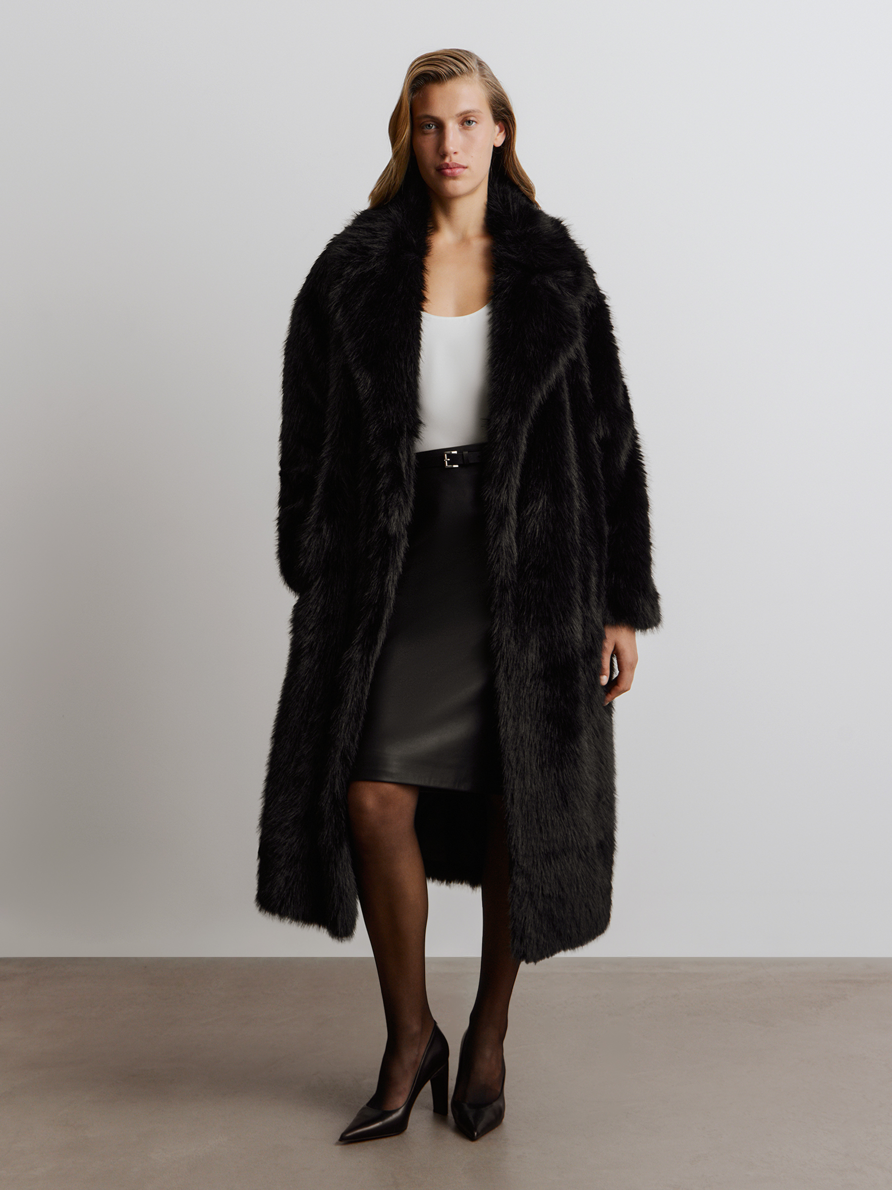 Шуба из искусственного меха