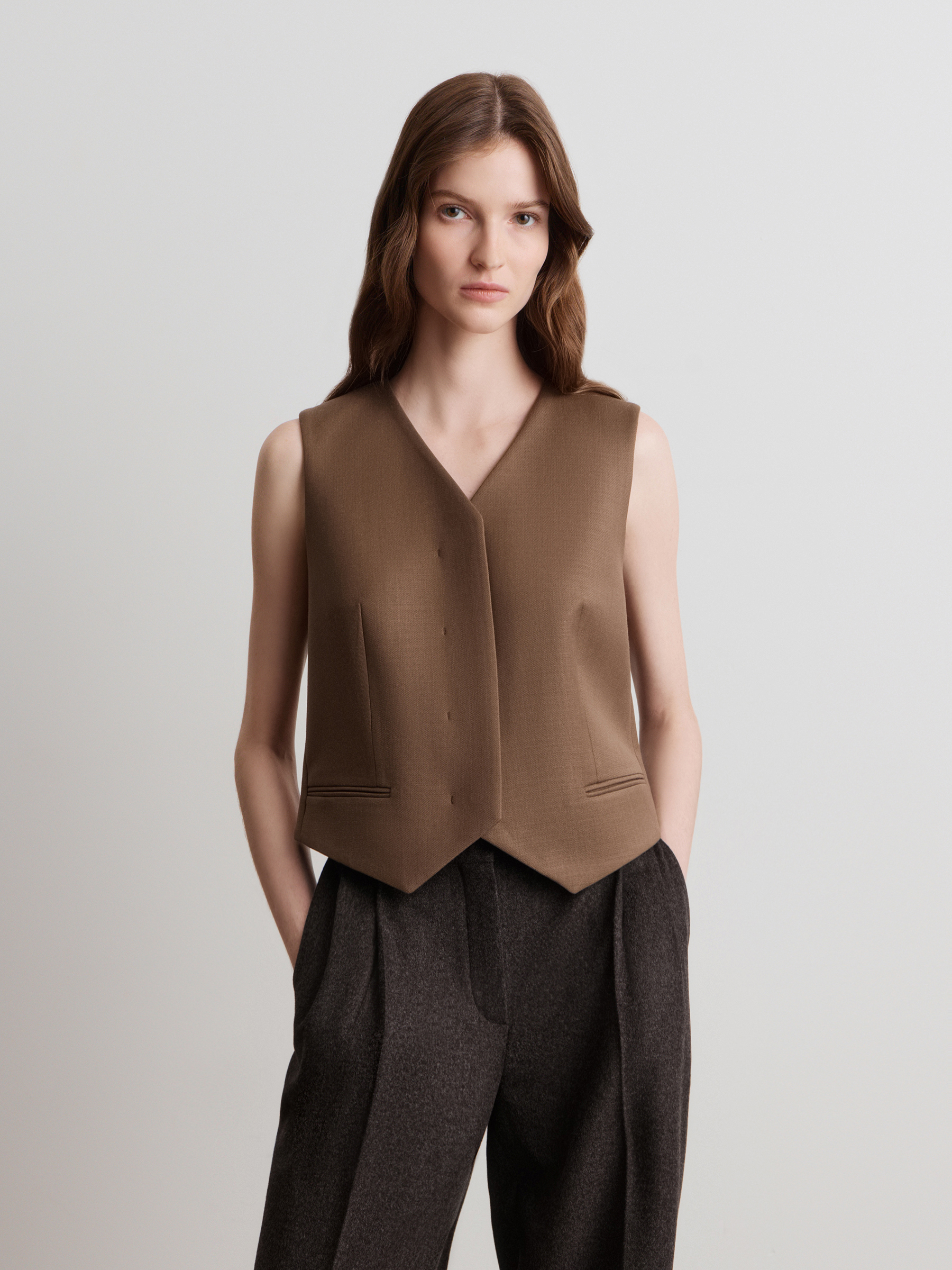 Жилет из шерсти