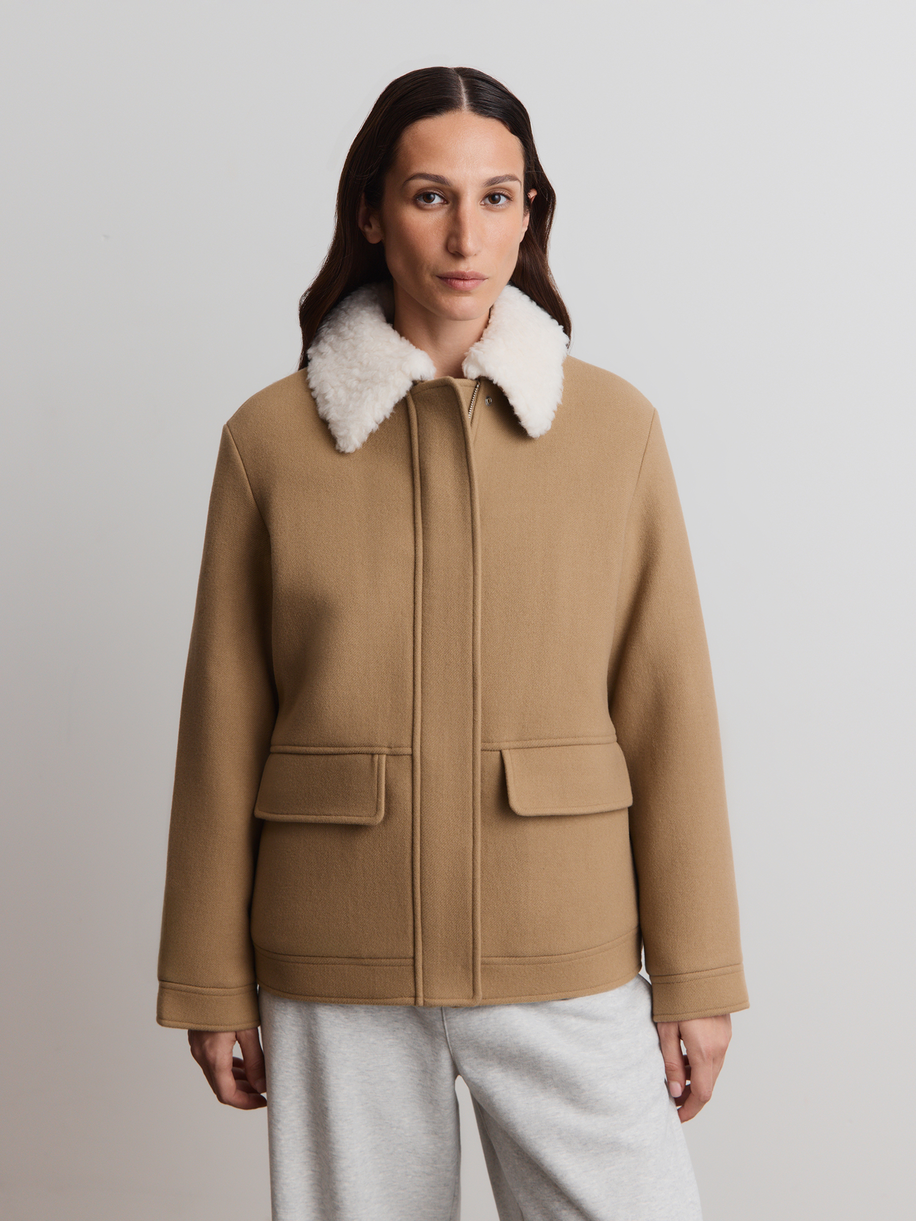 Бомбер из шерсти и кашемира утепленный