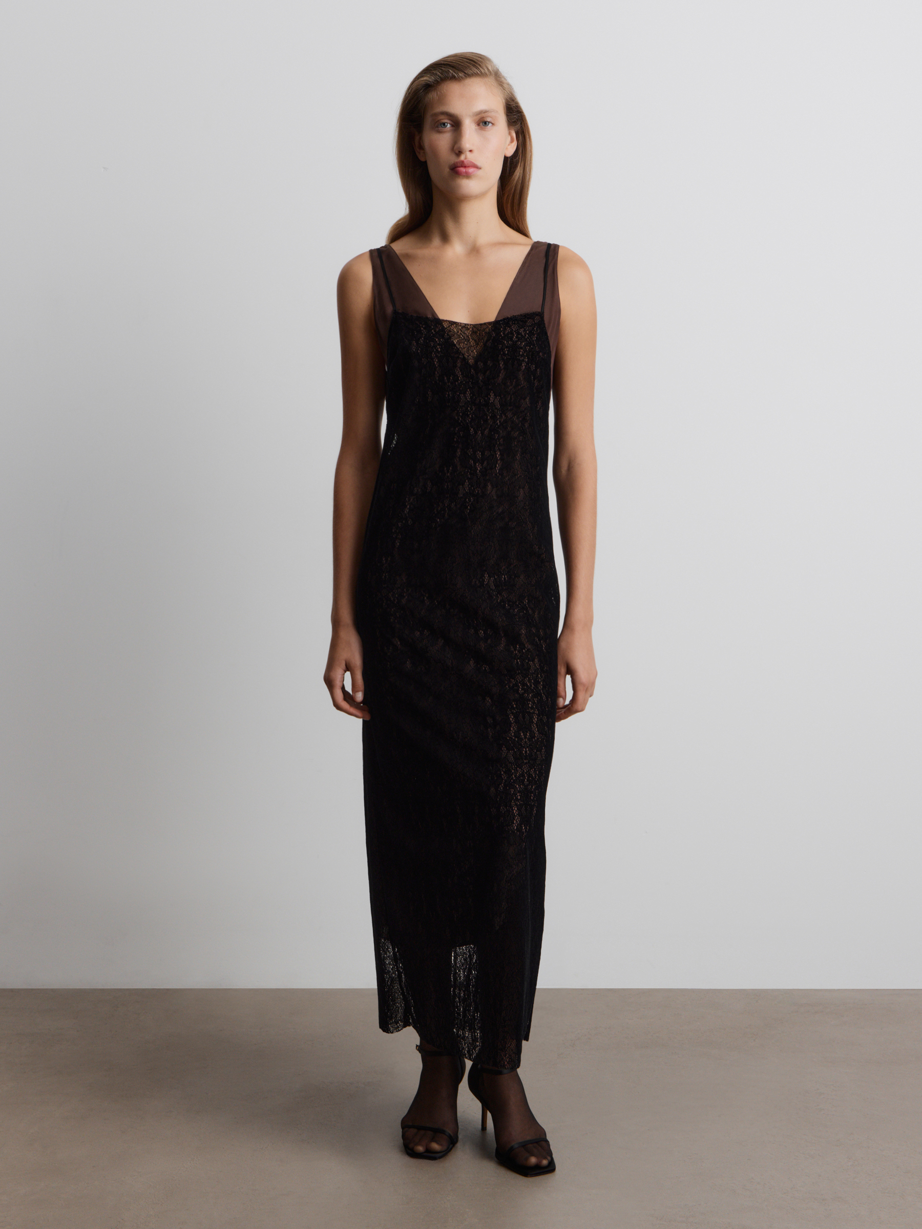 Платье Noir из кружева
