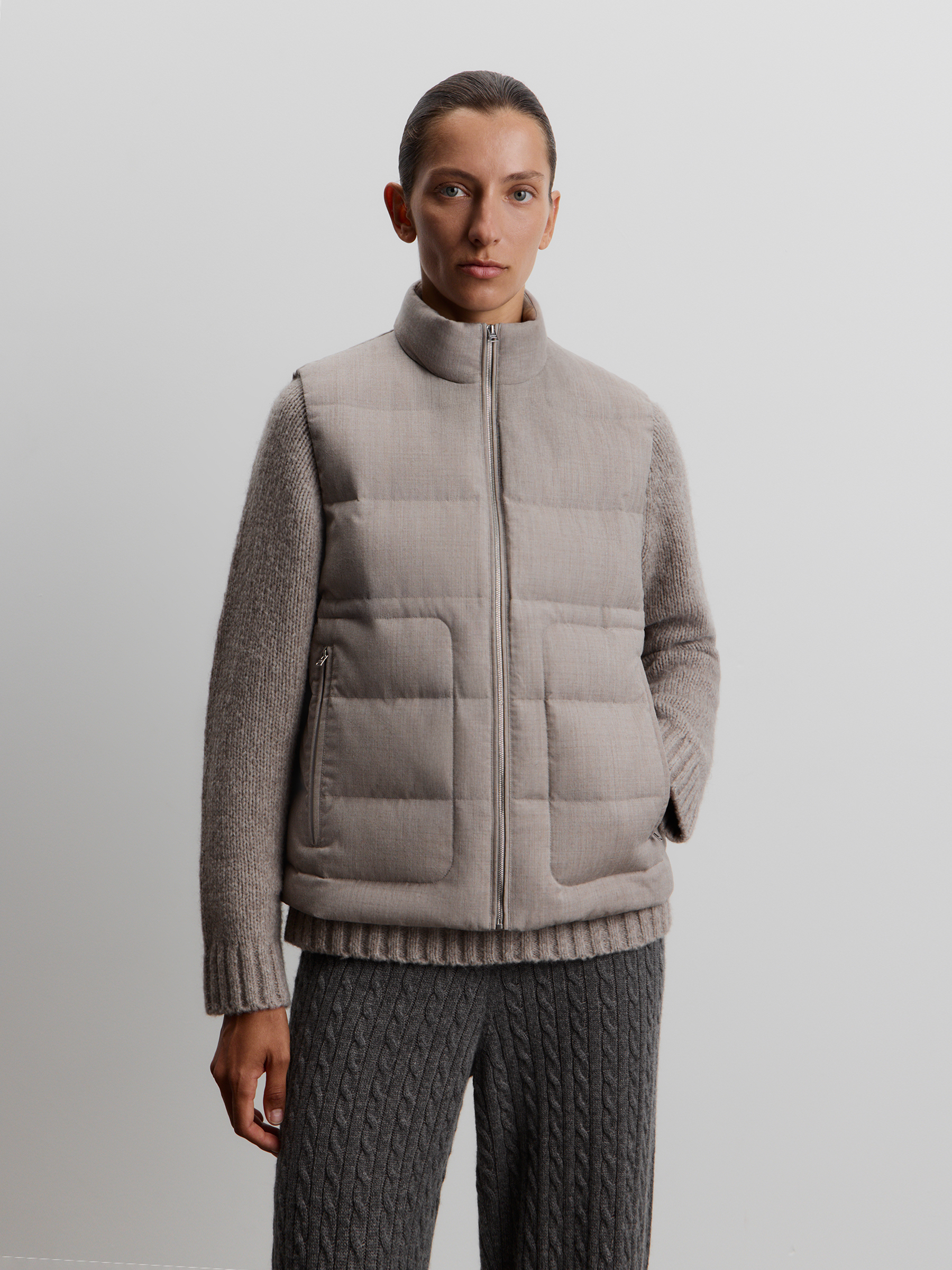 Жилет пуховый Light из шерсти