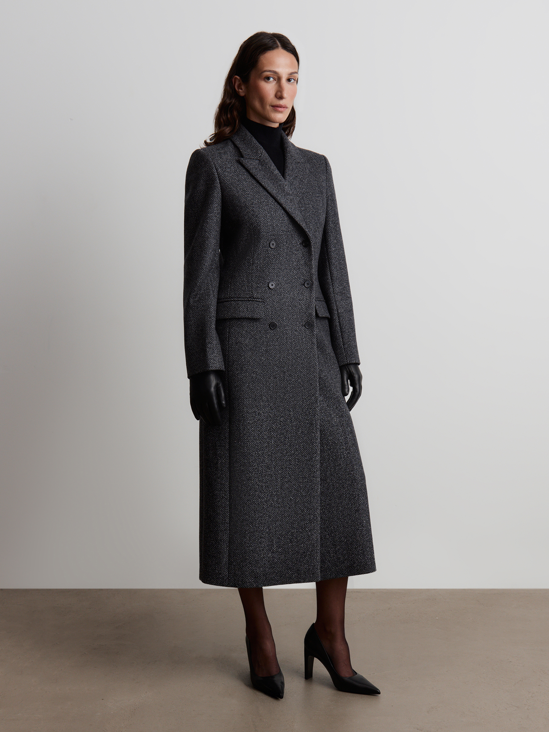 Пальто двубортное