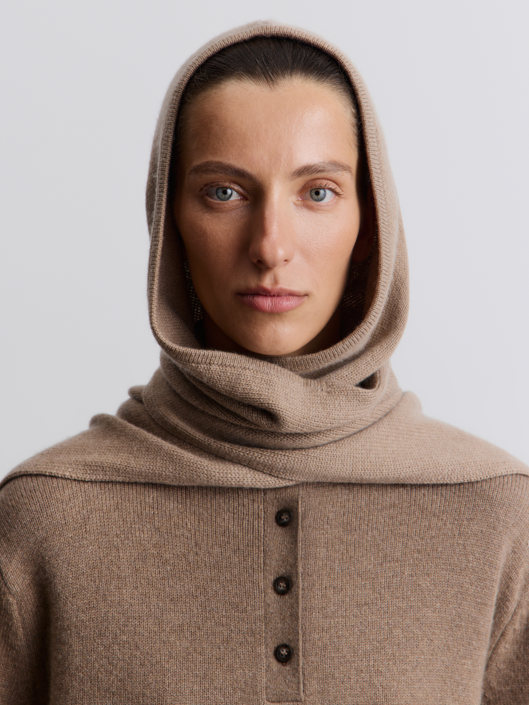 Капюшон Vyuga из шерсти и кашемира